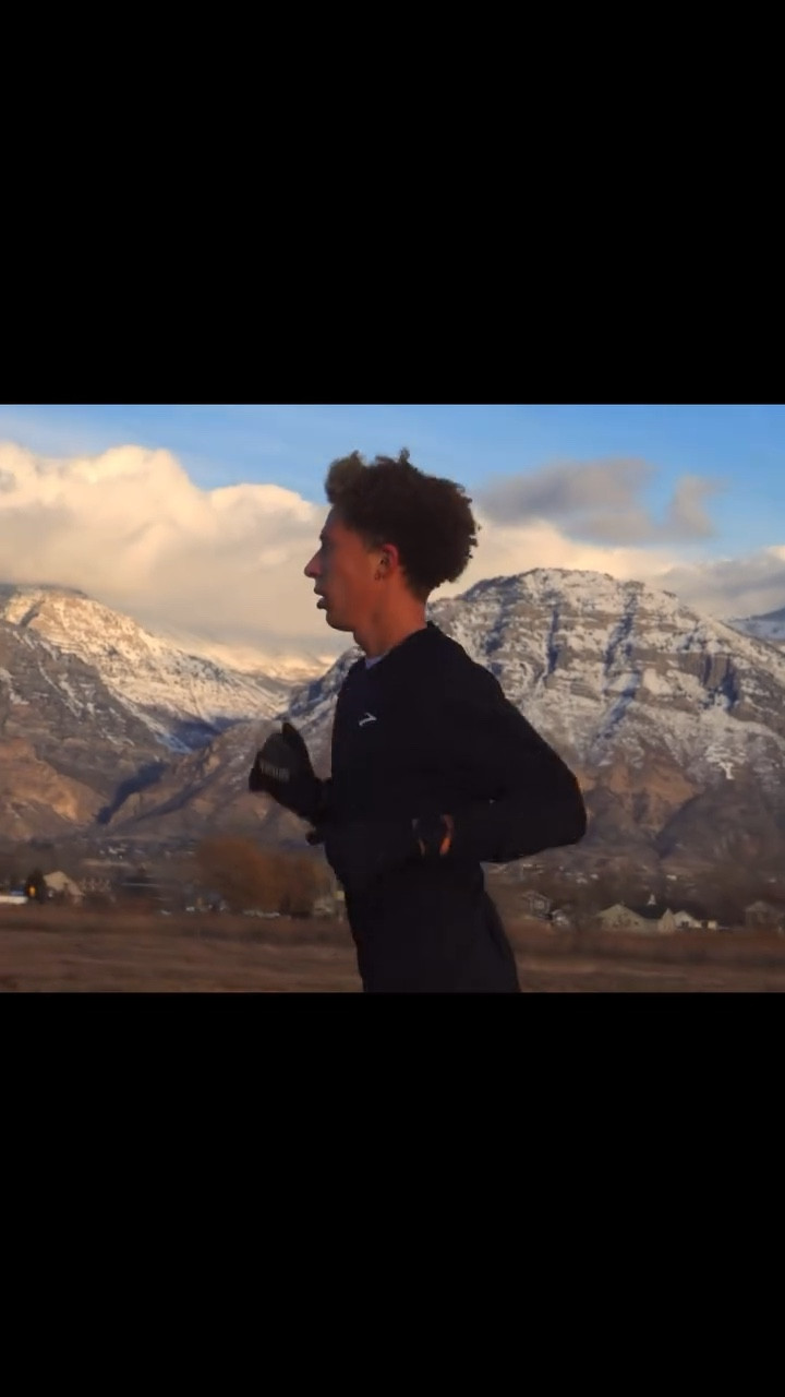Keep moving forward! LOVE interstellar so I had to make an edit 

+ my favorite running pieces worn