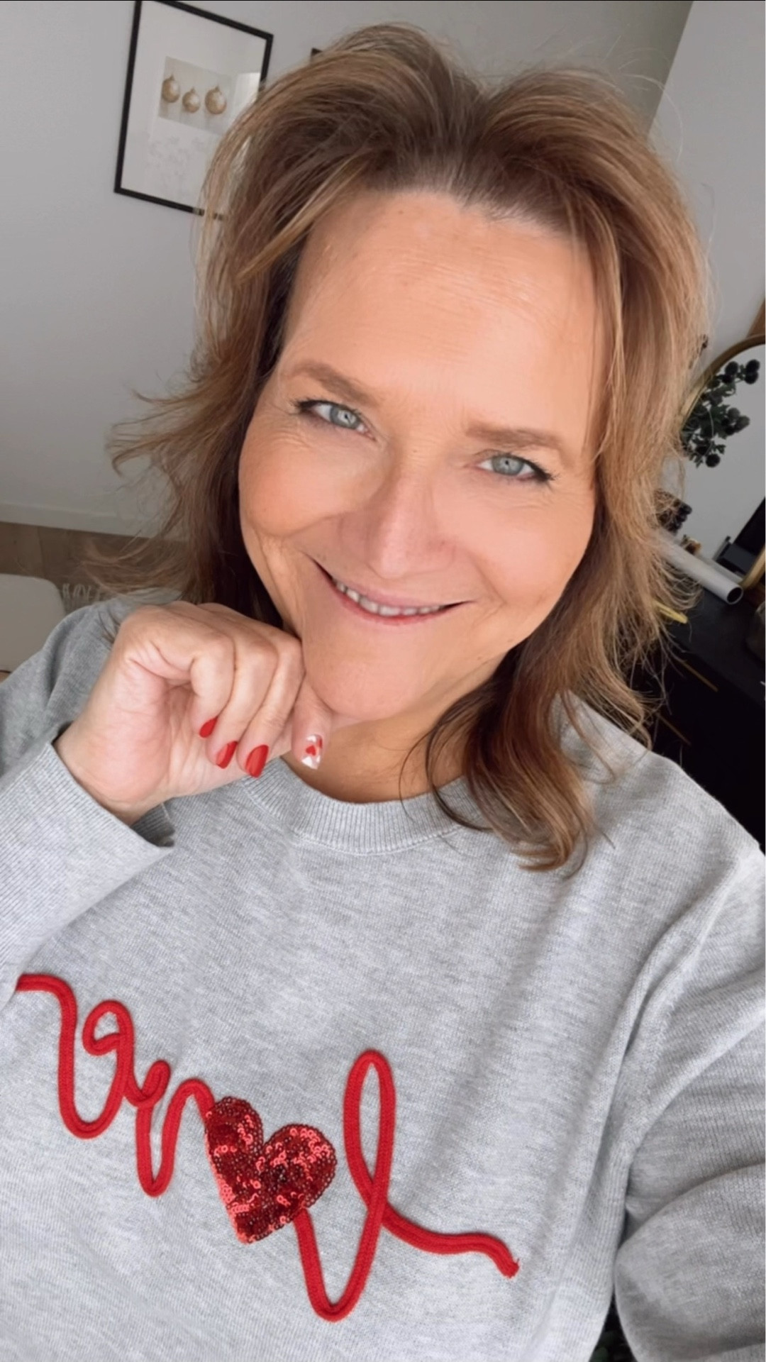 The BEST press-on nails out there! I’ve tried the all. Many shapes and colors. Valentine press on nails, French manicure press-on nails

#LTKBeauty #LTKSeasonal