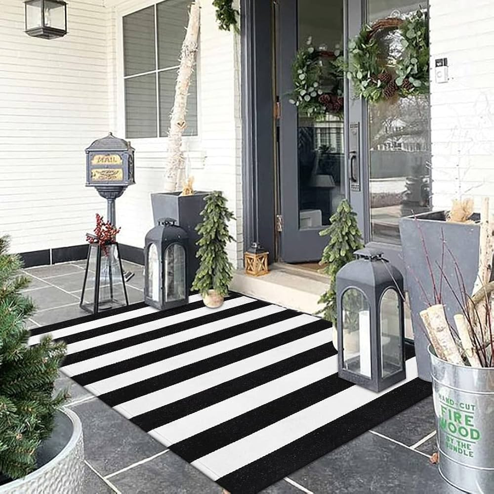 Black and White Outdoor Rug 3'x 5',Collive Hand-Woven Washable Striped Christmas Outdoor Rug,Farm... | Amazon (US)