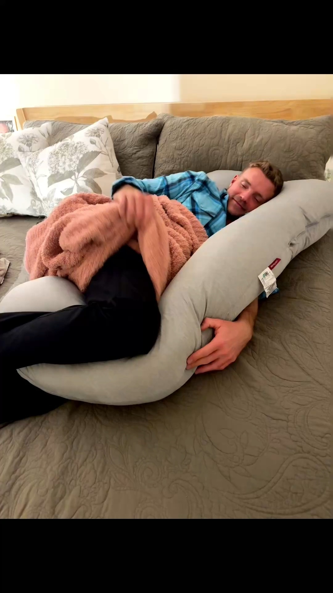 Momcozy pregnancy pillow 

#LTKdayinmylife #LTKBaby #LTKBump