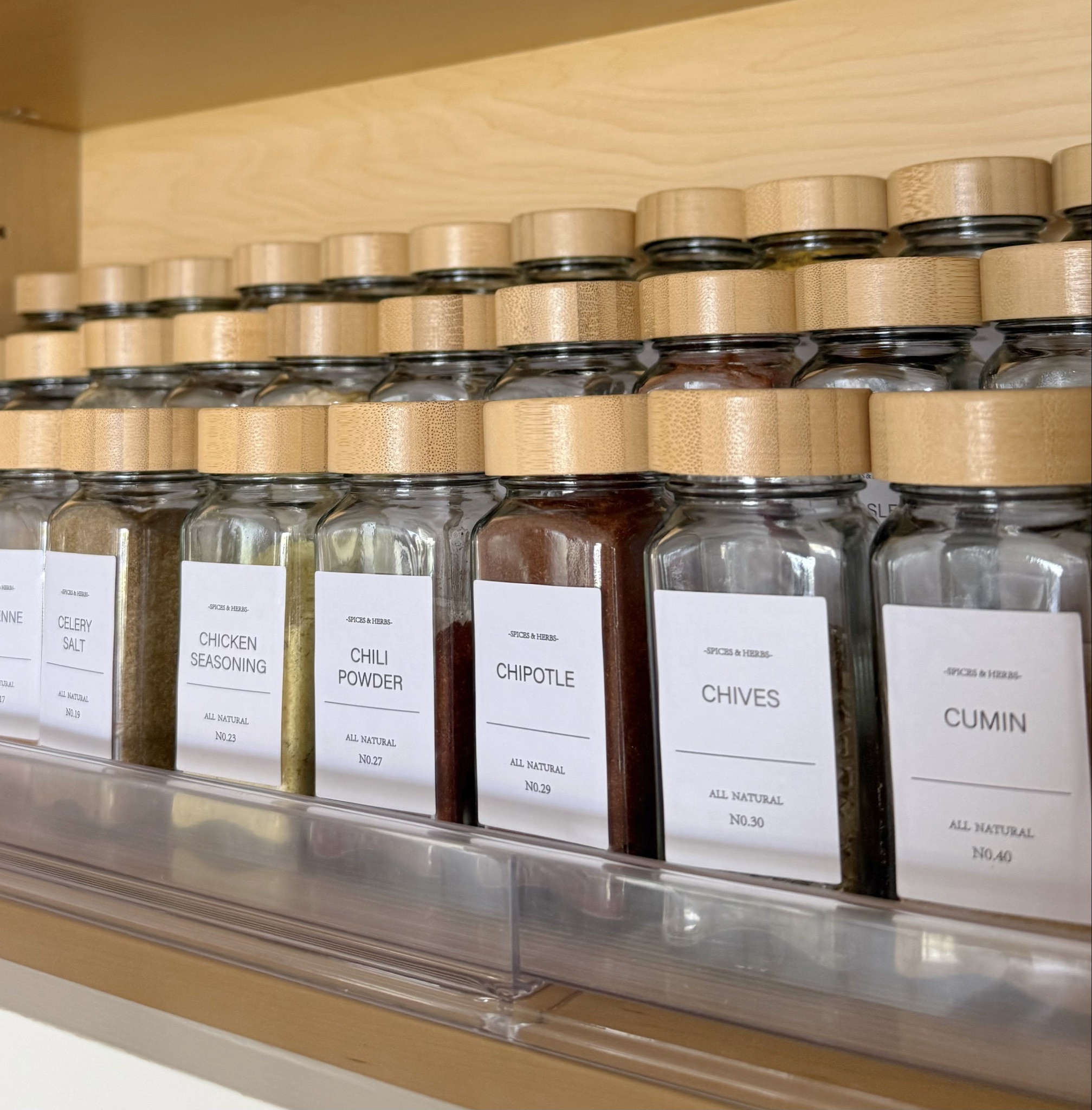 Organizing your spices if you love to cook is a MUST!! I put mine in alphabetical order and makes it so much easier to grab!! 


#spicejars #spoces #spiceorganization #cabinetorganization #shelforganizer #shelfstorage #homeorganizers #kitchenstorage #pantry #pantryorganization #foodstorage #foodcontainers #baskets #foodlabels #kitchen #kitchenorganization #springcleaning #amazon 

#LTKHome