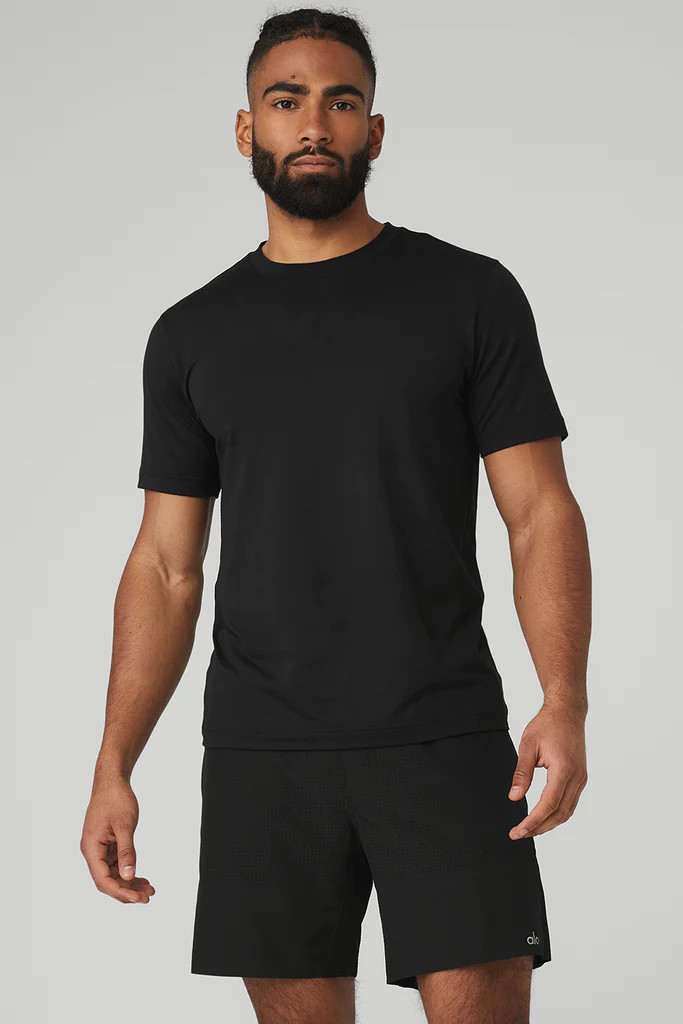 Conquer Reform Crewneck Short Sleeve | Alo Yoga (US)
