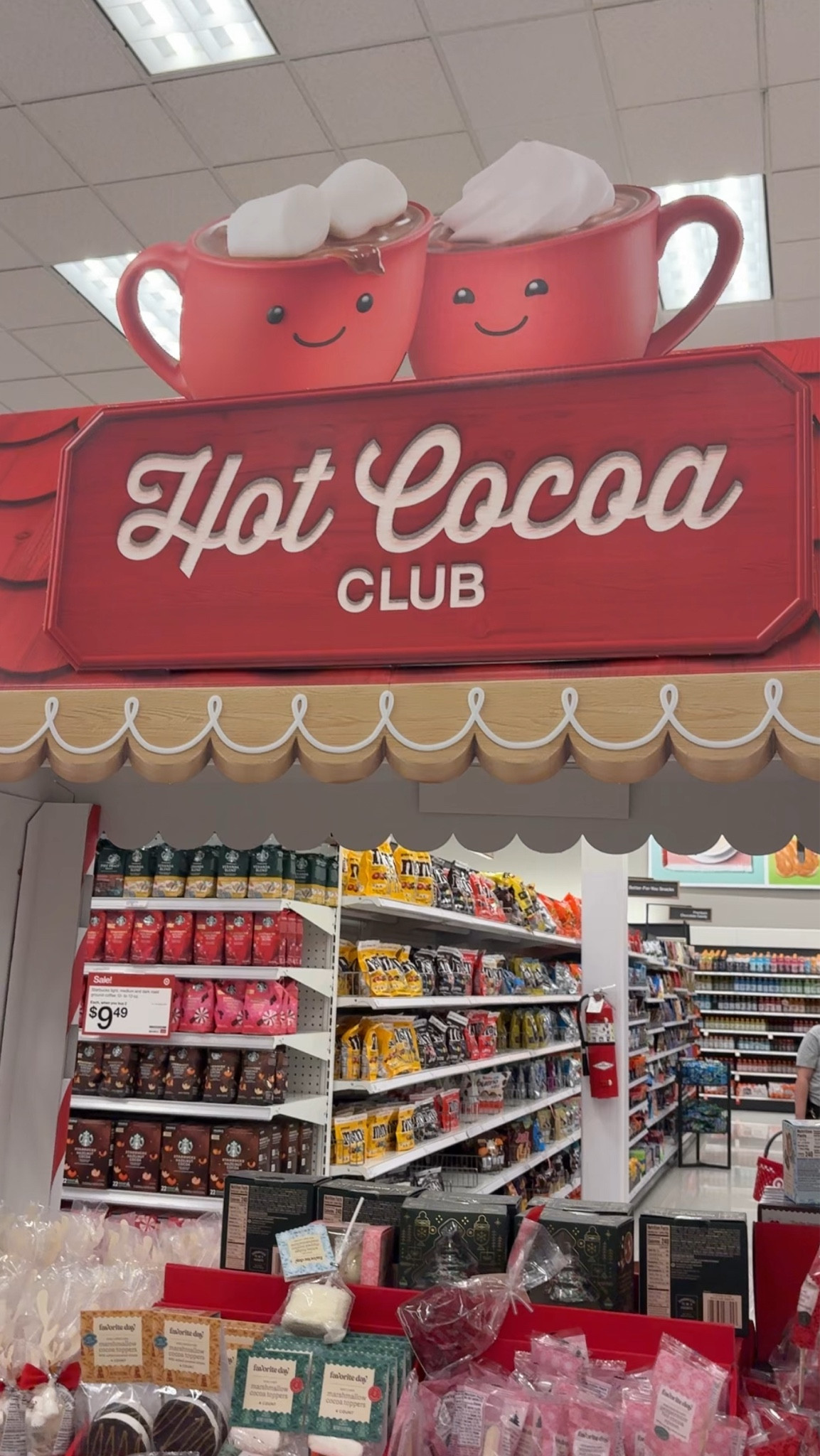 I 🤎 the hot cocoa selection that @target has right now that would make the best gifts and the most fun cocoa bar! ⁣⁣⠀
⁣⁣⠀
Check it out!⠀You should be able to find most of this in my LTK! ⁣⁣
⁣⁣
#hotchocolate #hotcocoa #hotcocoabomb #target #cutegifts

#LTKfoodie #LTKHoliday #LTKGiftGuide