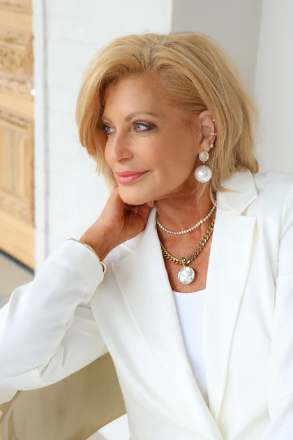 TOVA X TWT Exclusive Shine Bright Gold Circle Pendant Necklace | The Willow Tree