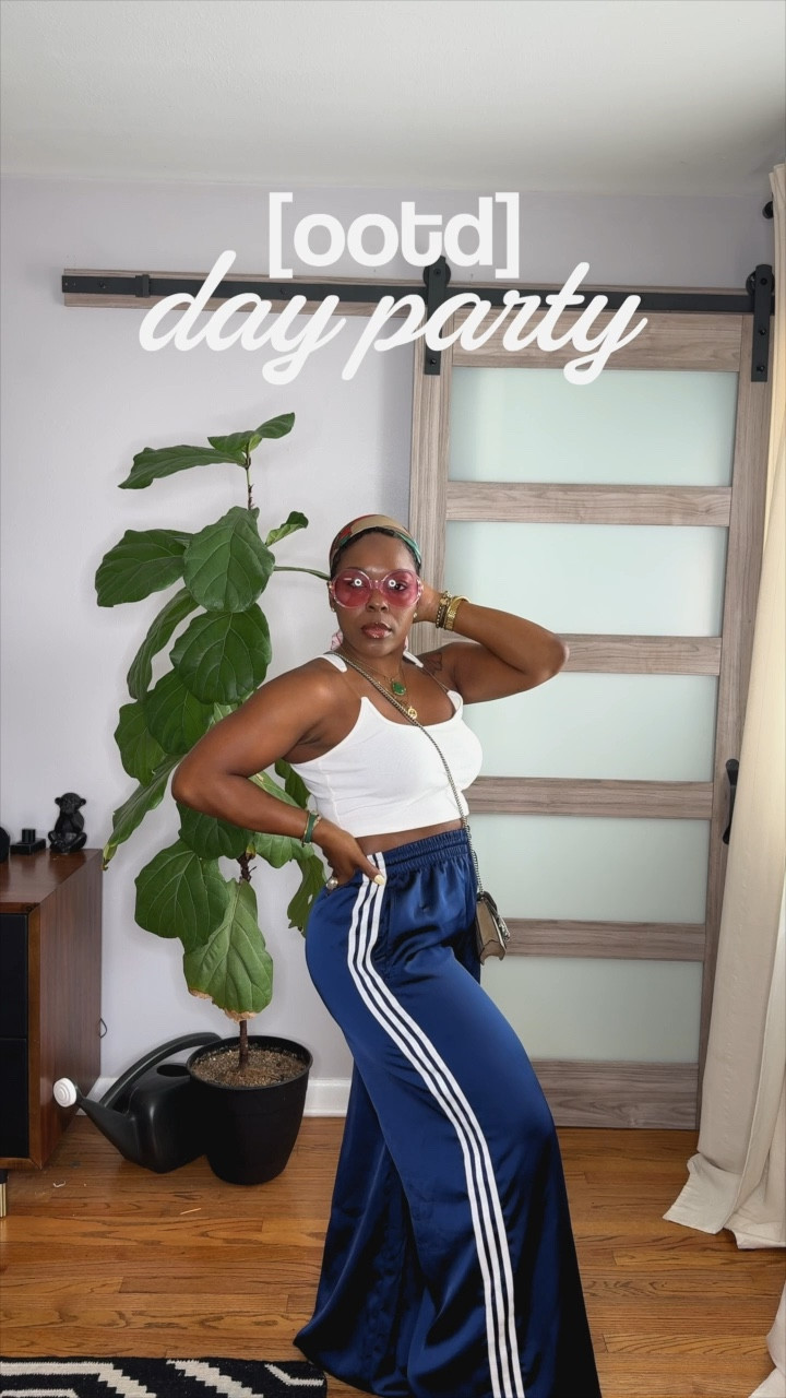 OOTD: let’s go shake our rump at a day party. 

#LTKFindsUnder100 #LTKStyleTip #LTKShoeCrush