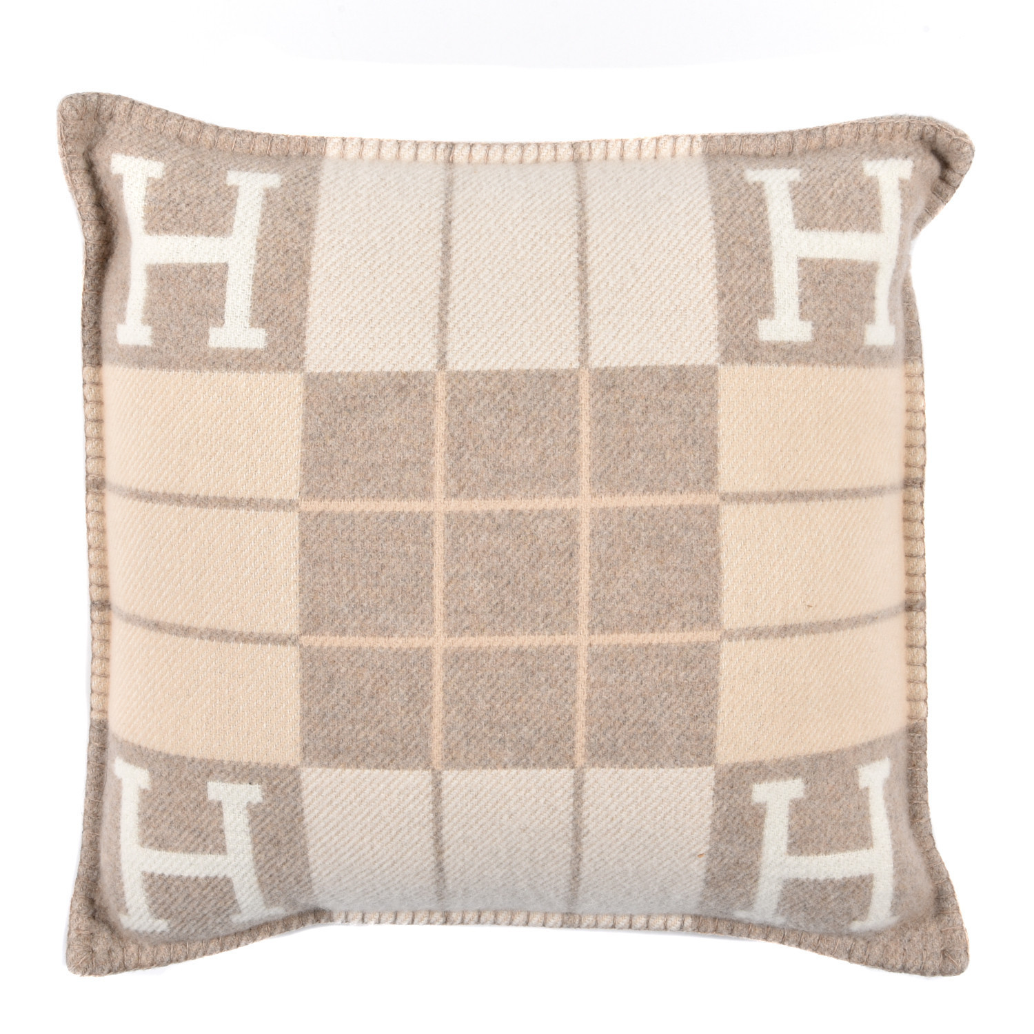HERMES

Wool Cashmere Avalon III Pillow PM Coco Camomille | Fashionphile