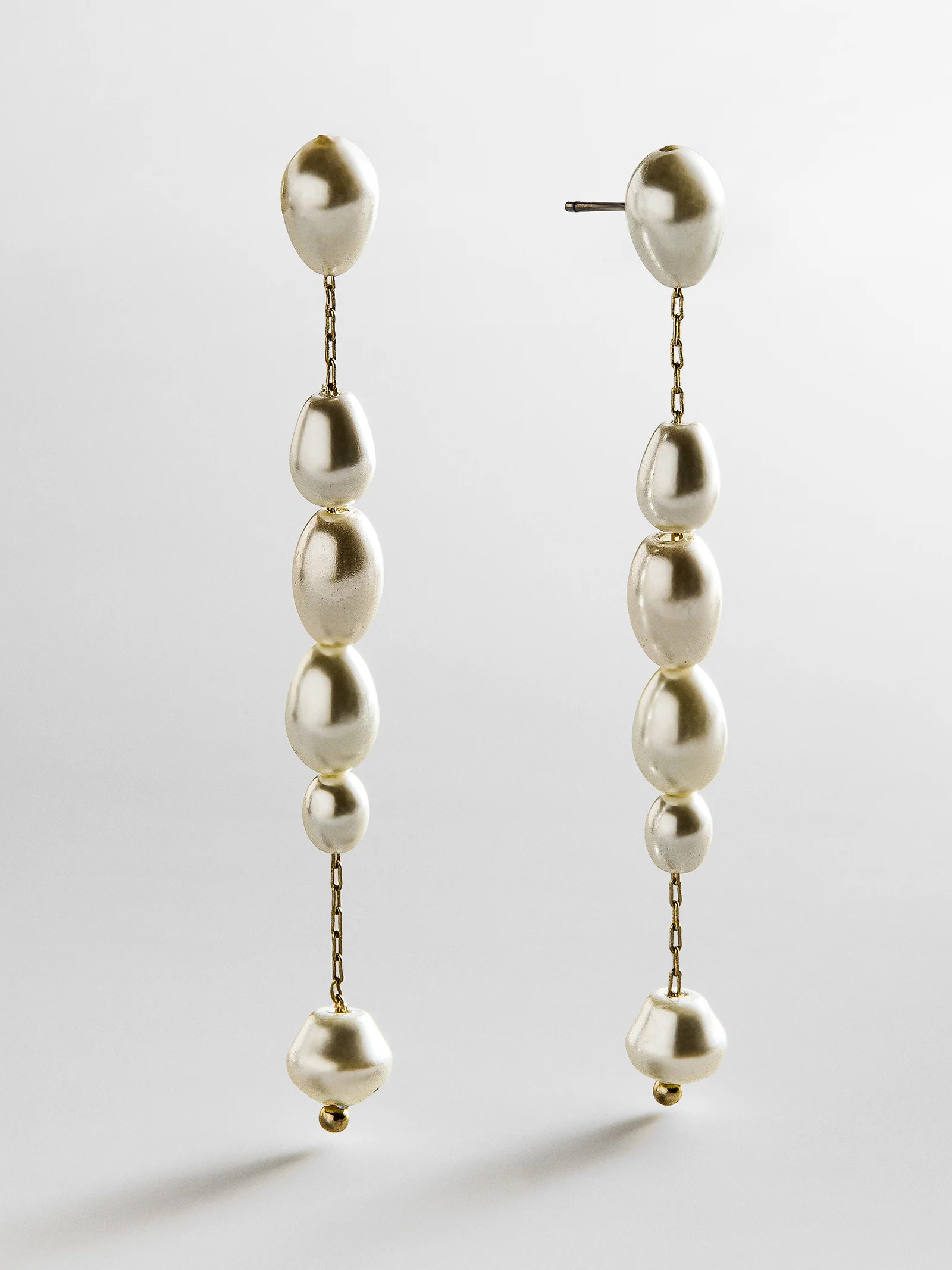 Cindy Pearl Earrings - Gold/Pearl | BaubleBar