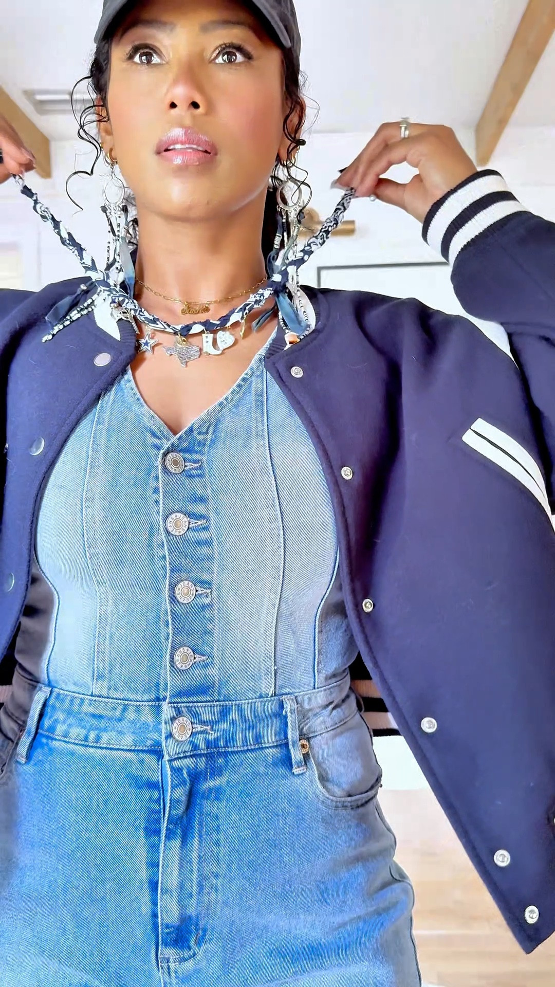 My gameday’in essentials

@hooksandgems.co
@shopavara
@freepeople 