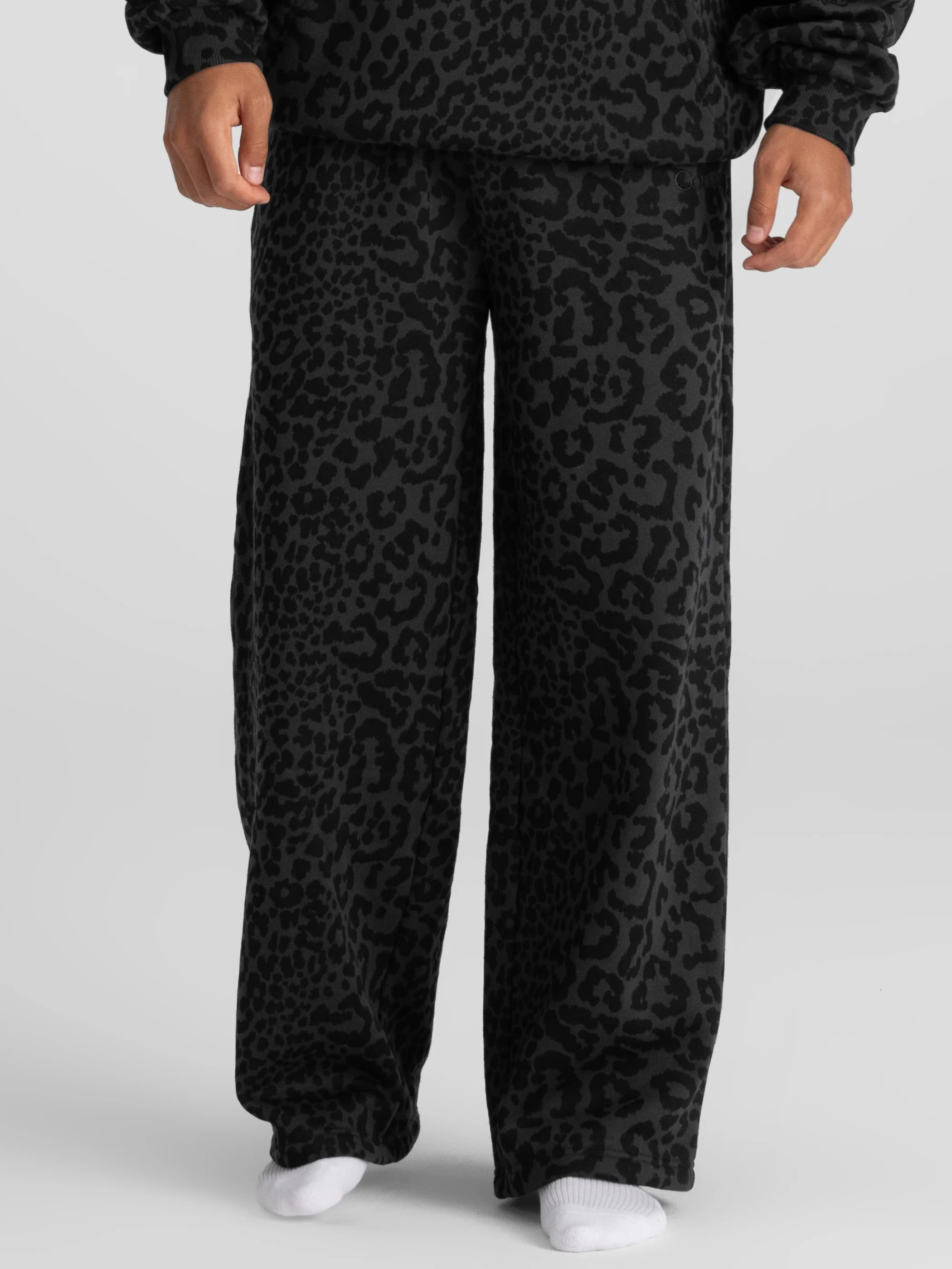 Comfrt Signature Straight Leg Sweatpants | Midnight Leopard | Oversized | L | Large | Comfrt