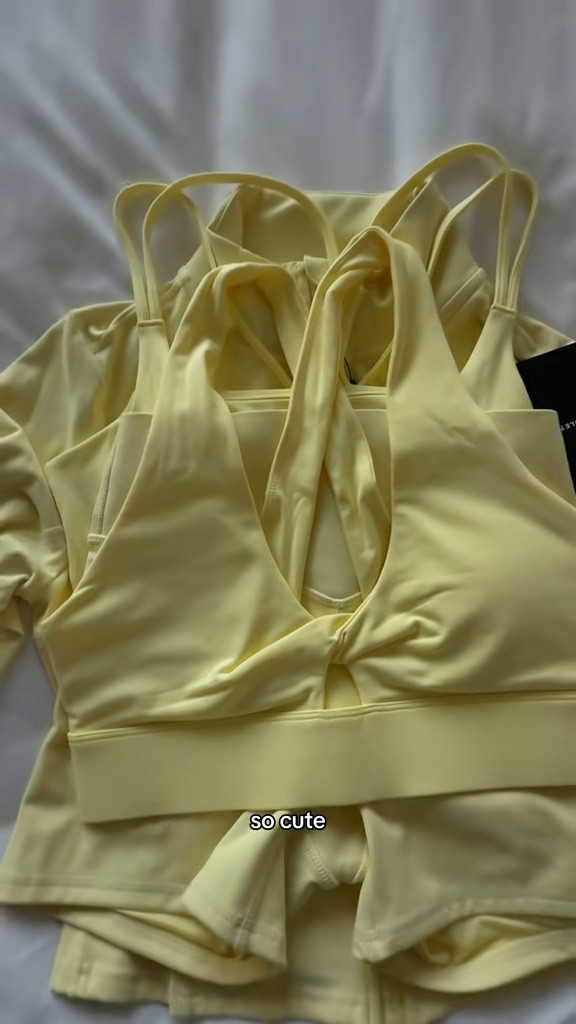 NEW BUTTER YELLOW COLLECTION AT FABLETICS! 🧈💛

#LTKActive