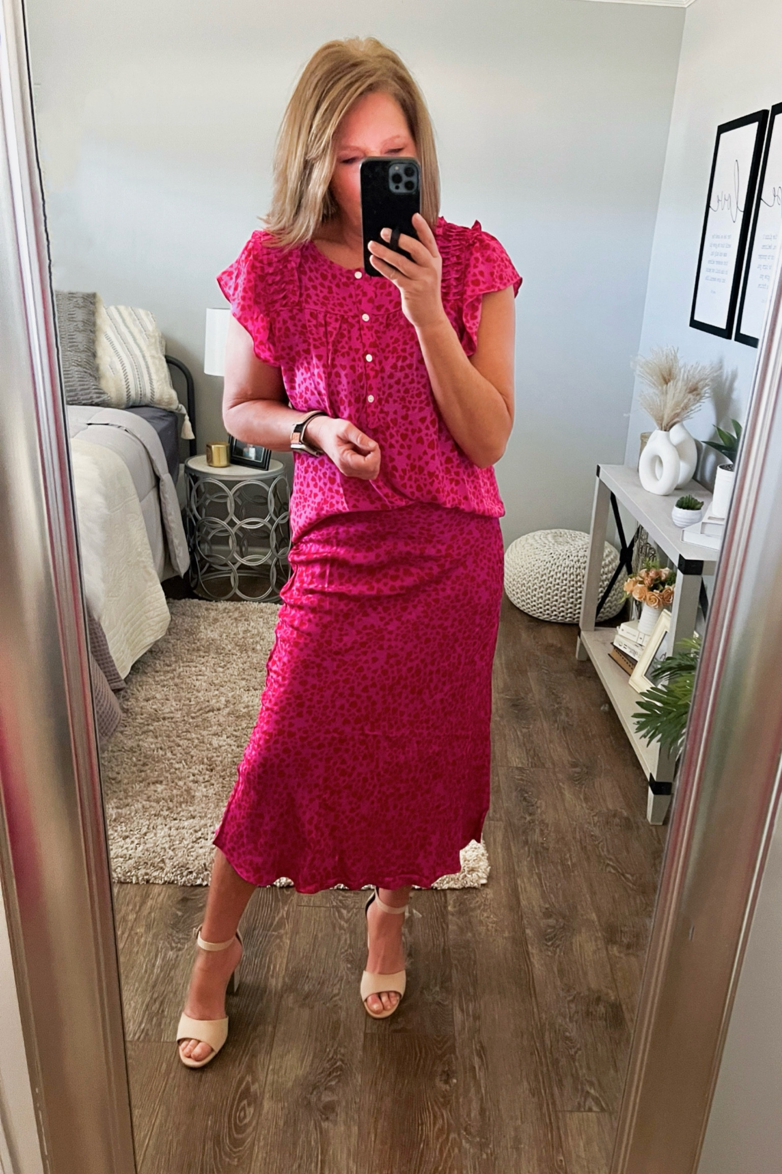 Cute skirt and blouse from Loft on sale! Love that I can mix and match these pieces!! Fits tts. 

Workwear outfits, skirts, blouses, business casual outfit, Valentine’s Day outfit, church outfit, spring outfit, sale

#LTKfindsunder50 #LTKsalealert #LTKworkwear