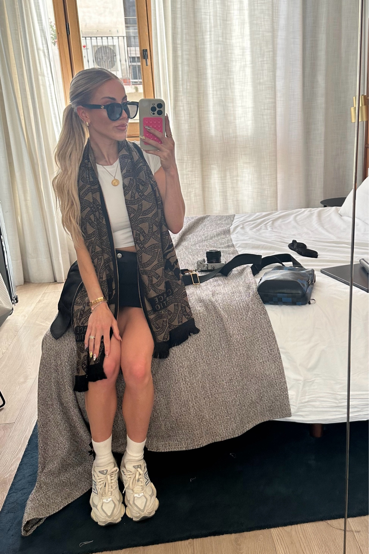 Day 2 Barcelona 😎✨🫧 #traveloutfit #travel #travelstyle #comfytravel #cuteoutfit 