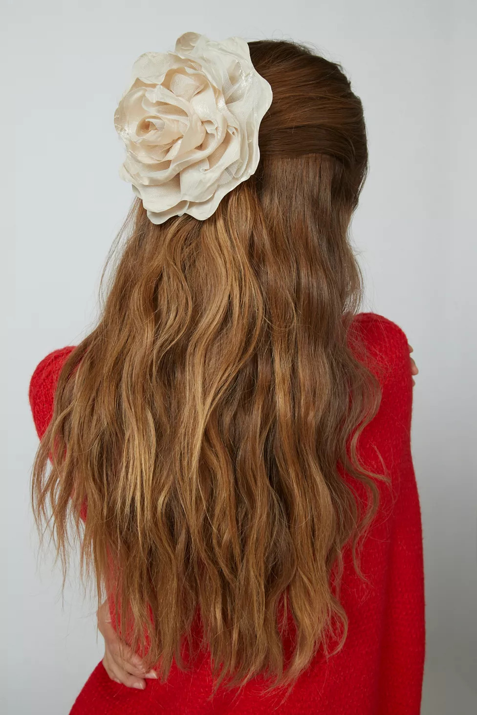 Blossom Floral Hair Clip | Urban Outfitters (US and RoW)