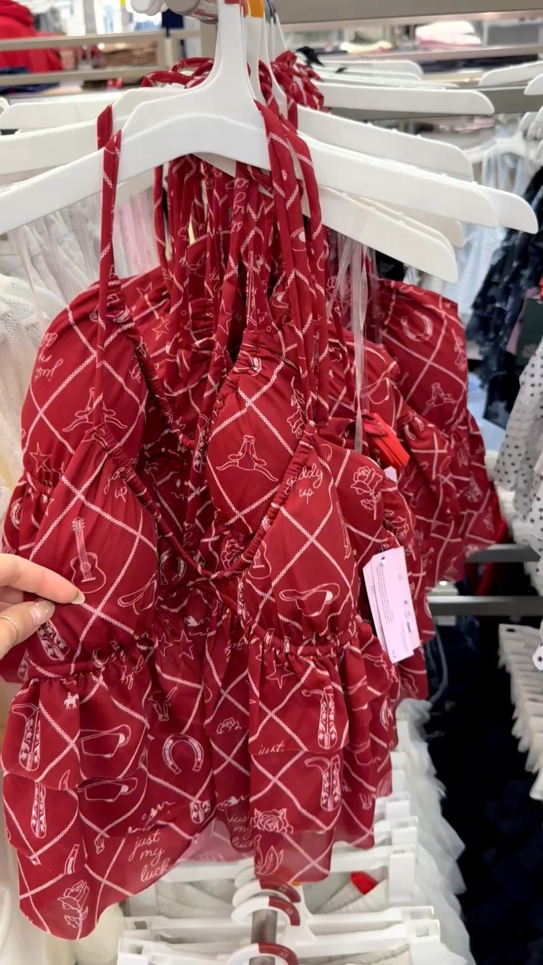 Cutest spring tops 👏🏼

#LTKSeasonal #LTKMidsize