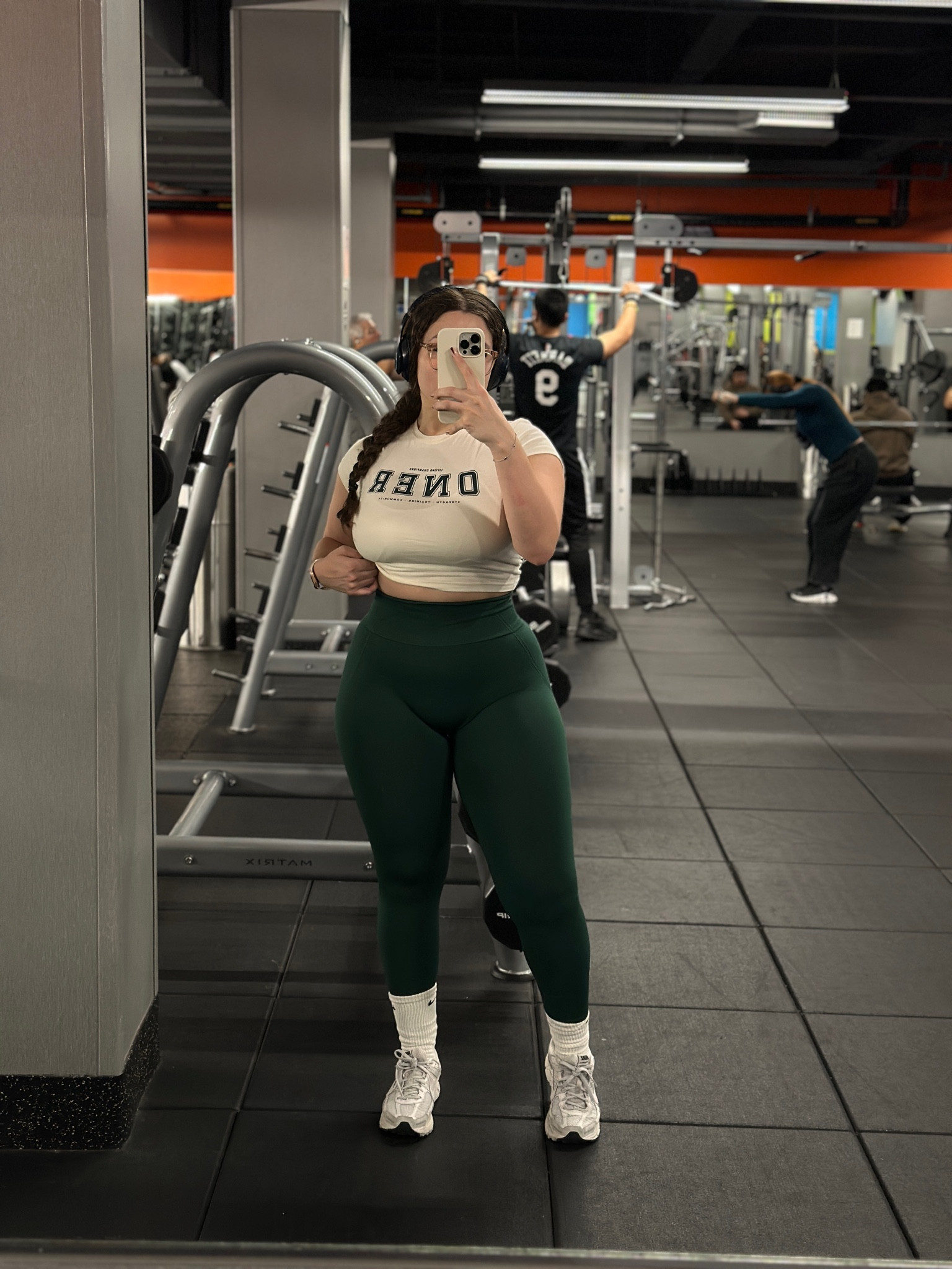 Gym baddie Friday 💚

#LTKFitness #LTKFindsUnder100 #LTKSaleAlert
