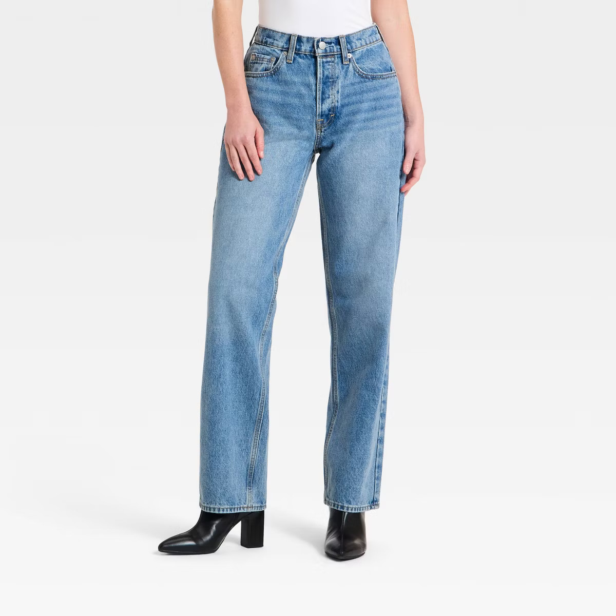 Women's 90's Low-Rise Heart Pocket Baggy Jeans - Universal Thread™ Vintage Medium Wash | Target