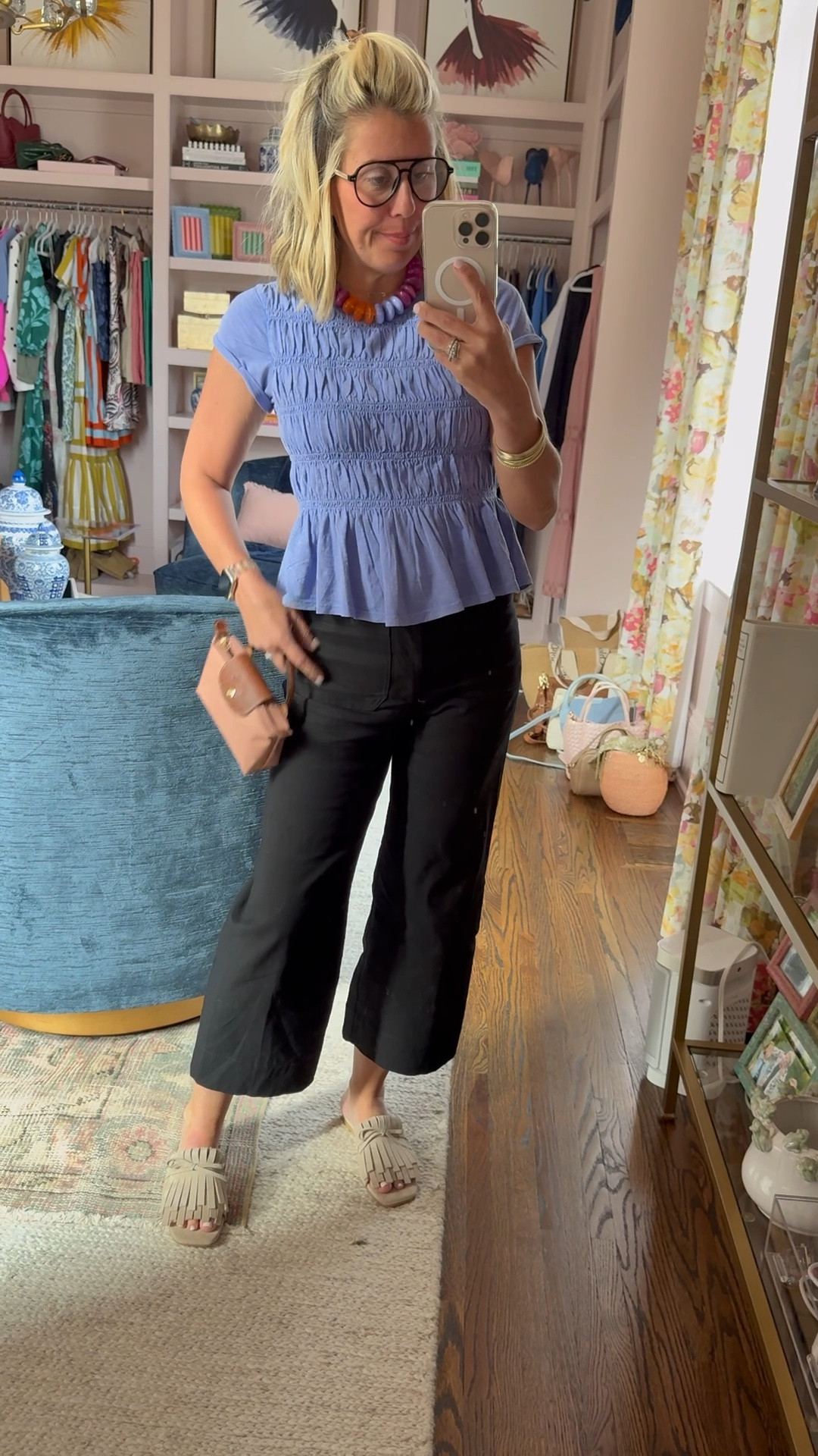 OOTD… errand, a lax game, and a few calls!

Xs top
26p pants
8 shoes


#LTKdayinmylife #LTKootd #LTKWorkwear