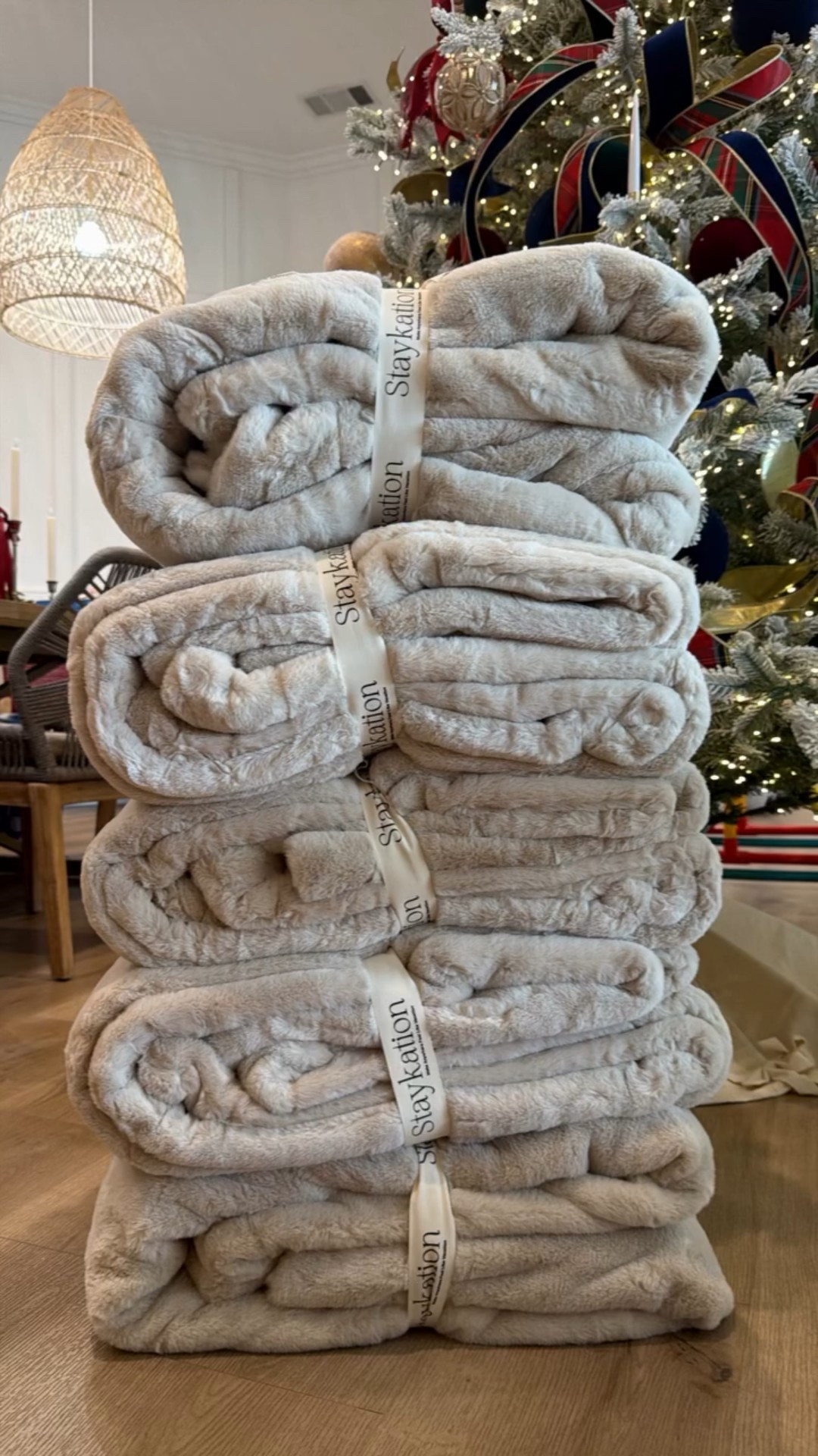 FAUX FUR &gt;&gt;&gt;