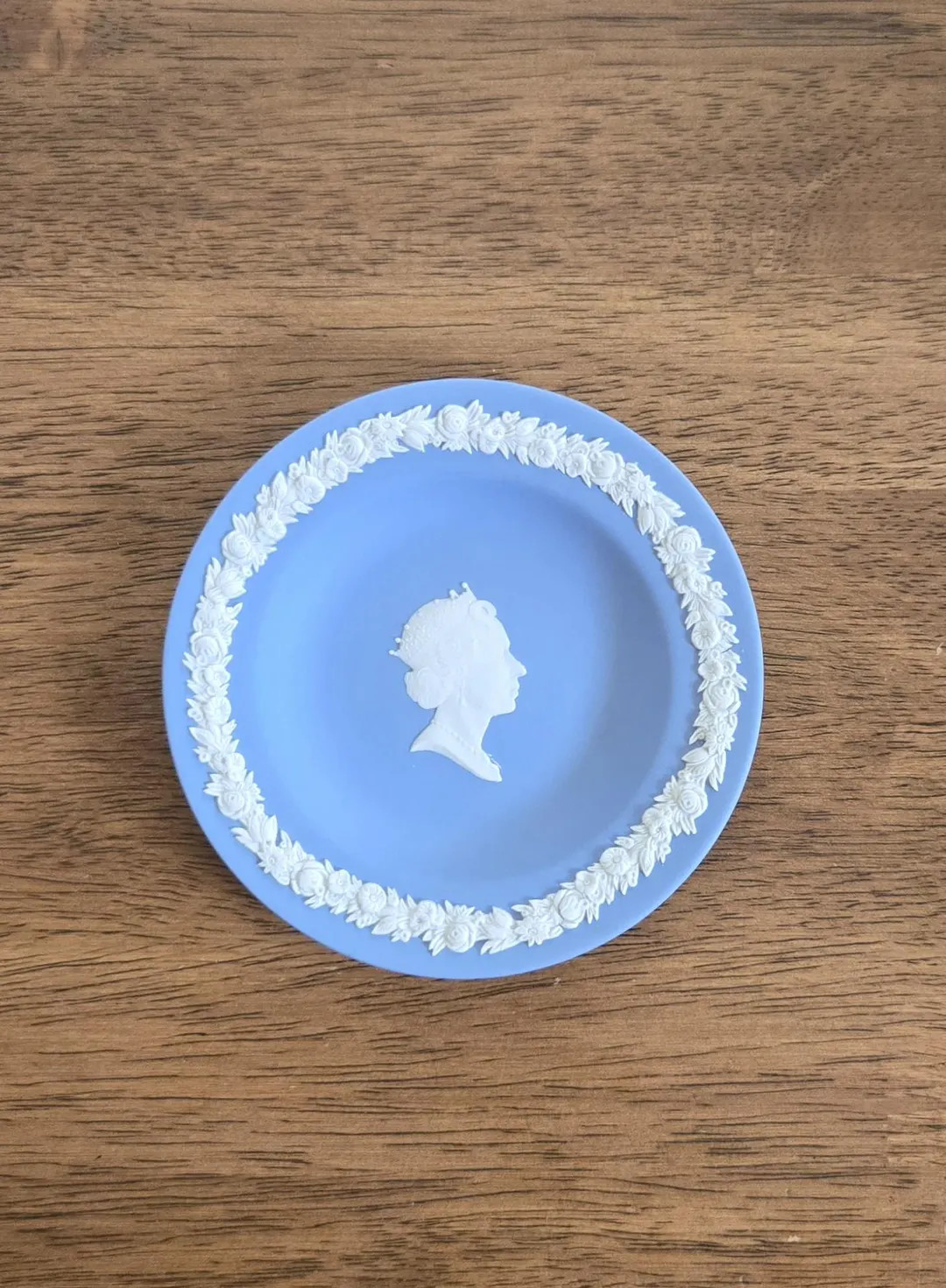 Vintage Wedgwood Jasperware Queen Elizabeth Ll Small Light Blue Commemorative Plate - Etsy | Etsy (US)