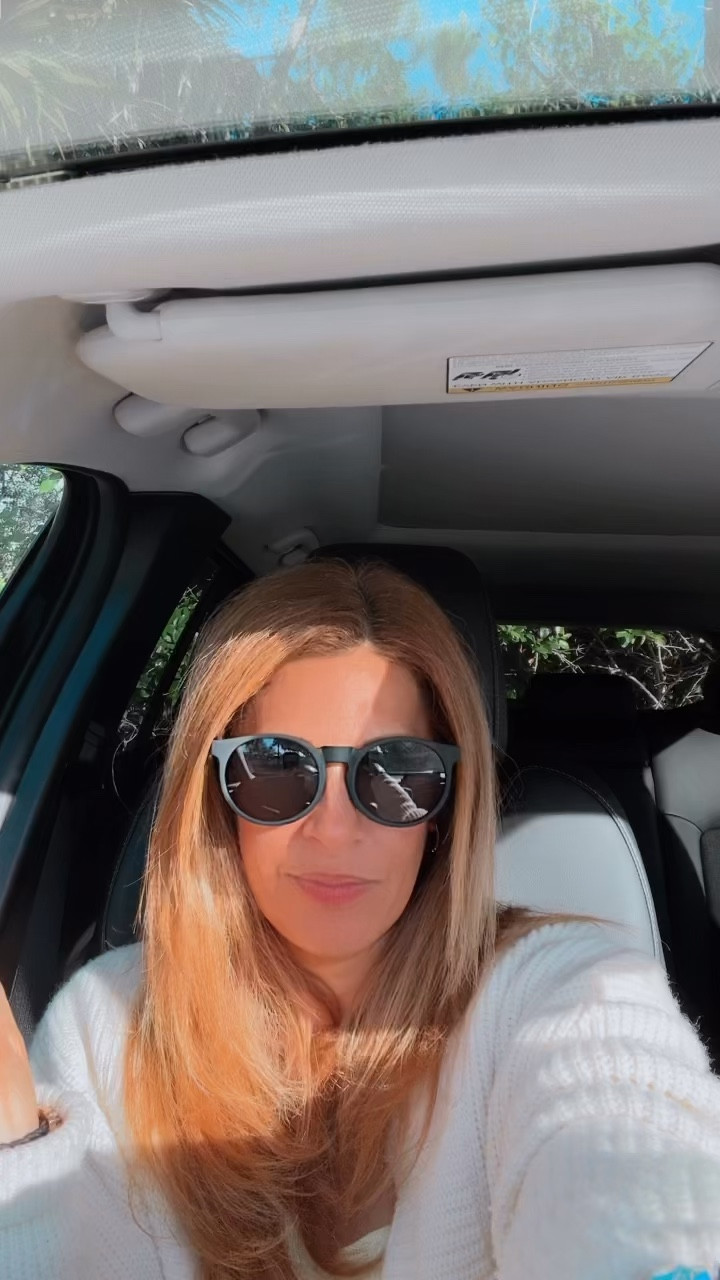 For the love of the bag!! My favorite! Classics, chic and at an AMAZING price point for a high quality bag.
Tap to shop your nextstaple & follow @WriteSarahHoney for more finds!
#PurseEdit #BagSeason #Obsessed #ShopTheLook #DailyOutfits #StyleInspo #SpringStyle #Spring @hammitt


#LTKstorytime #LTKvlog #LTKdayinmylife