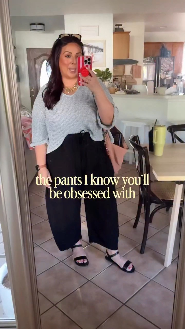 The pants you wear when you don’t feel like wearing anything 🙌🏽

Comment pants and I’ll send them to you!