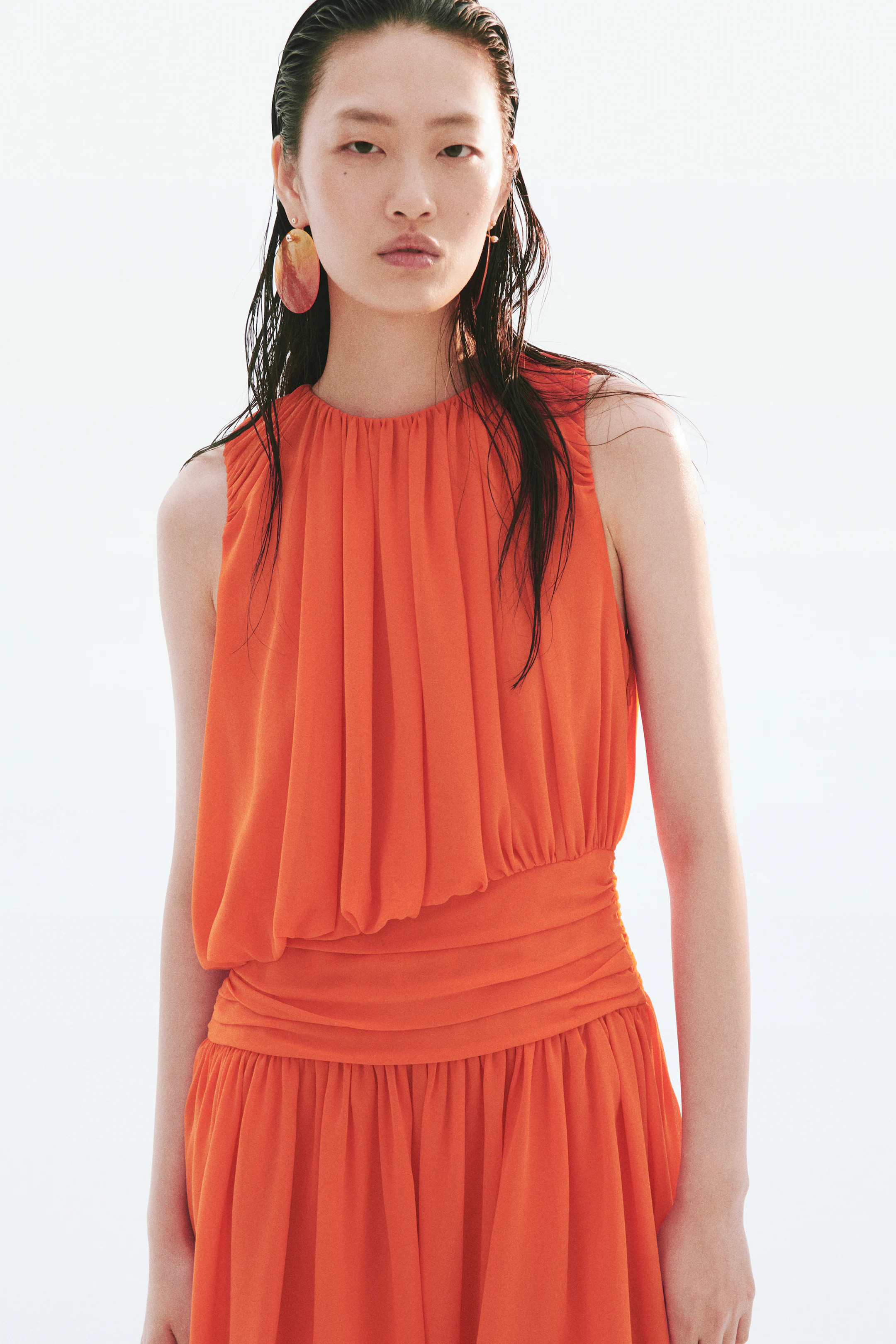 Draped bubble-hem dress | H&M (UK, MY, IN, SG, PH, TW, HK)