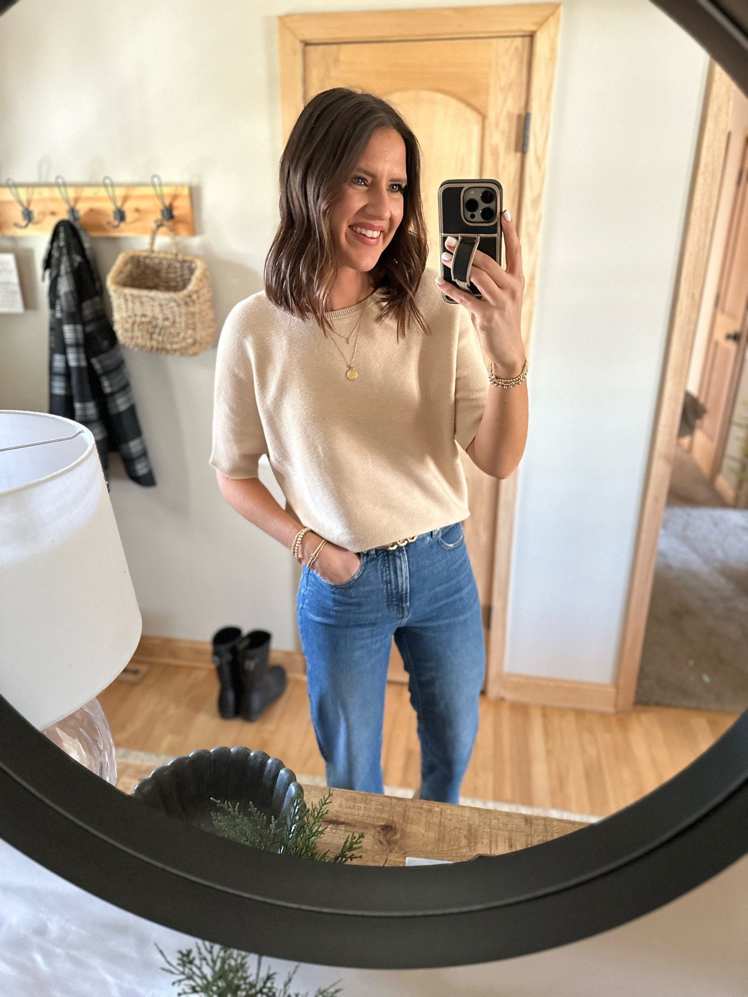 Todays church outfit 

Top - xs 
Jeans - 26 (29 inseam option) 


#LTKfindsunder50 #LTKfindsunder100 #LTKstyletip