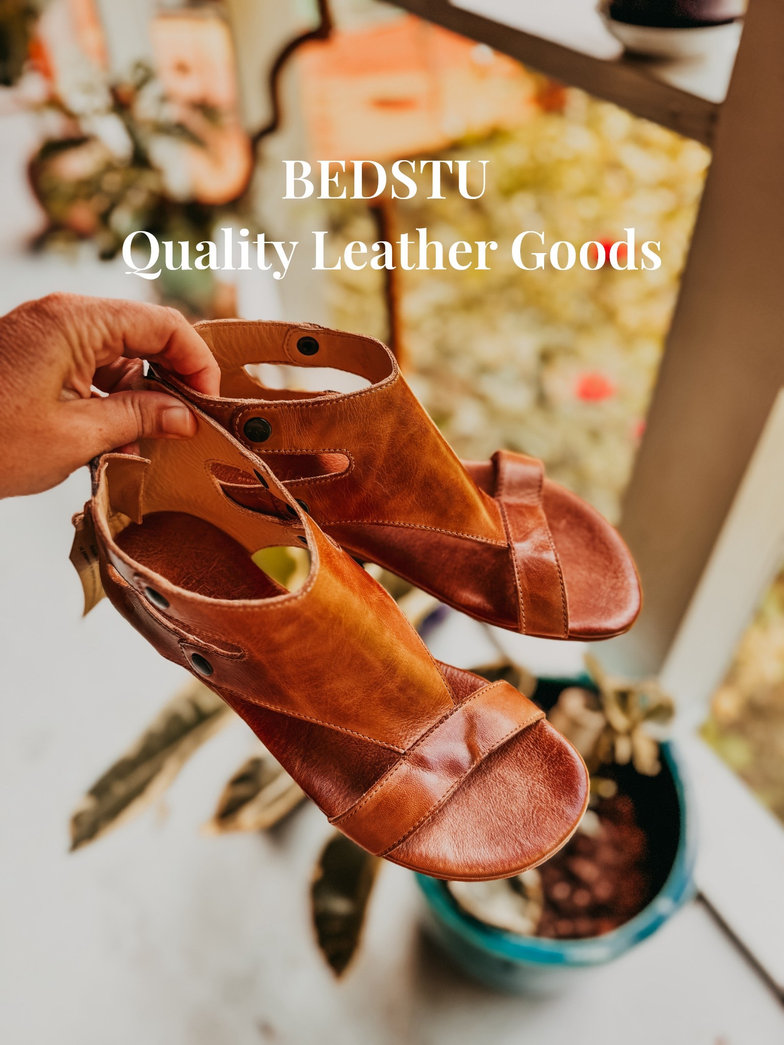 You just found your timeless perfect summer leather sandal. 