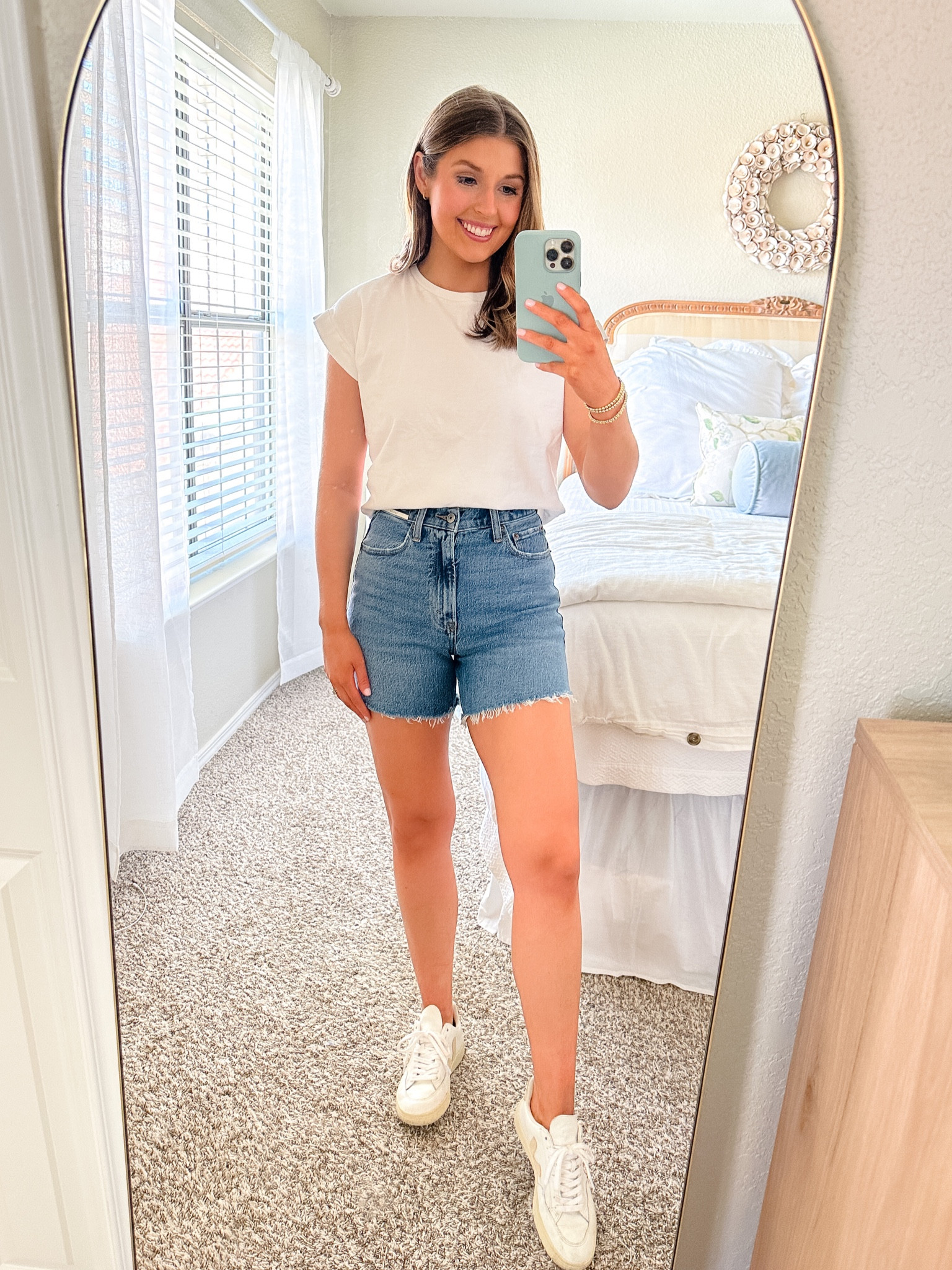 Abercrombie denim shorts! Wearing a size 25/reg / curve love! Shirt is old from American Rhino.

Denim shorts // jean shorts // 

#LTKstyletip #LTKSeasonal