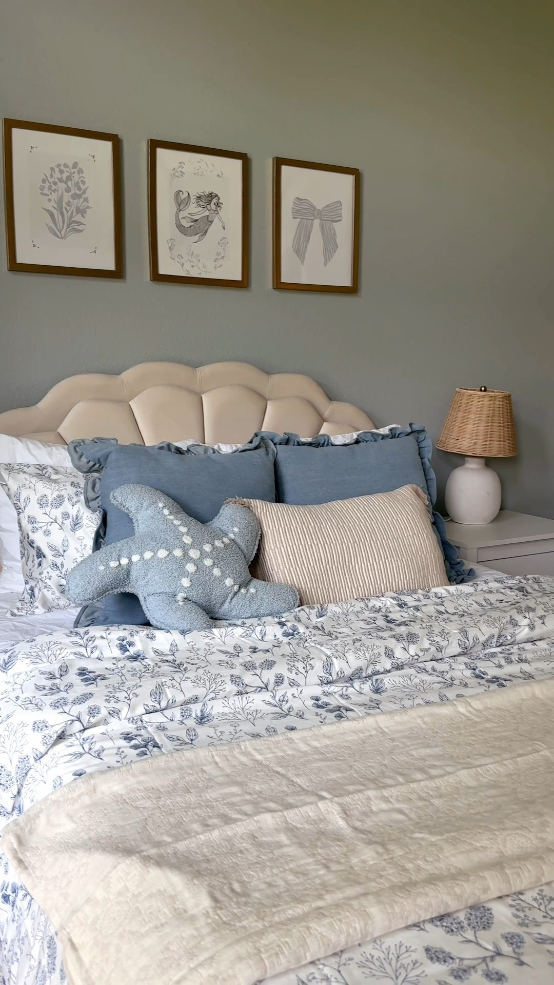 Coastal themed bedroom// girls bedroom // Amazon bedding

#LTKHome #LTKKids