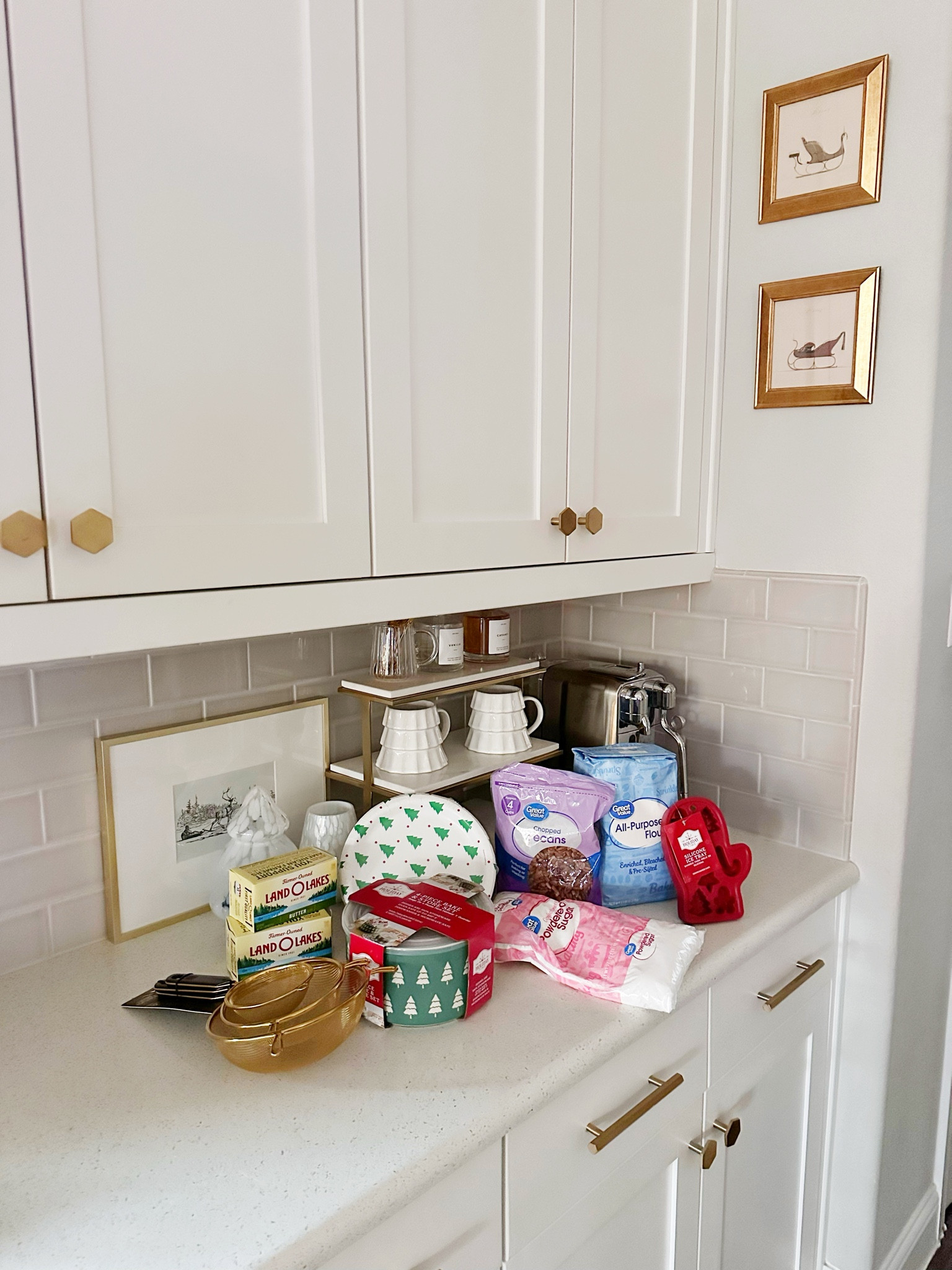 #walmartpartner I ordered all the supplies I needed to bake cookies and put together a North Pole themed breakfast for the kids! @walmart’s express delivery has been a life saver this month! I can order things easily among the hustle and bustle of the holidays and have them delivered straight to my door in a flash! They have really cute affordable holiday items like these cookie containers and all sorts of baking items! #walmartholiday

#LTKHome #LTKHoliday