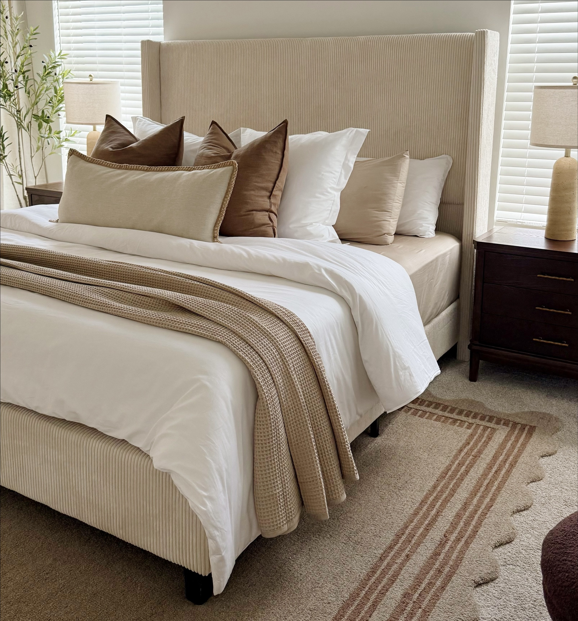 Bedding details☁️ New nightstands + lamps, new bedding, and new rug!!! The nightstands and the rug are my personal favs I am actually so obsessed

#LTKmorningroutine #LTKHome