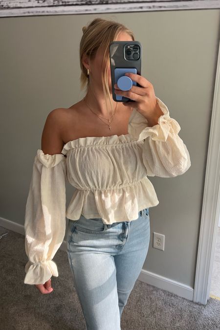 The perfect concert outfit, date night outfit or honestly an outfit for any occasion😍🔥
White top
Off the shoulder top 
Fall top 
Going out top 
Date night
Fall2023 
Fall transition outfit 
Casual outfit 
Gold jewelry 
Amazon finds 
Amazon Sandals 
Amazon jewelry 
Gold jewelry 
Blouse 

Follow my shop @kallie_carson on the @shop.LTK app to shop this post and get my exclusive app-only content!

#liketkit 
@shop.ltk
https://liketk.it/4h0FQ

Follow my shop @kallie_carson on the @shop.LTK app to shop this post and get my exclusive app-only content!

#liketkit 
@shop.ltk
https://liketk.it/4h0G8

Follow my shop @kallie_carson on the @shop.LTK app to shop this post and get my exclusive app-only content!

#liketkit 
@shop.ltk
https://liketk.it/4h0Gt