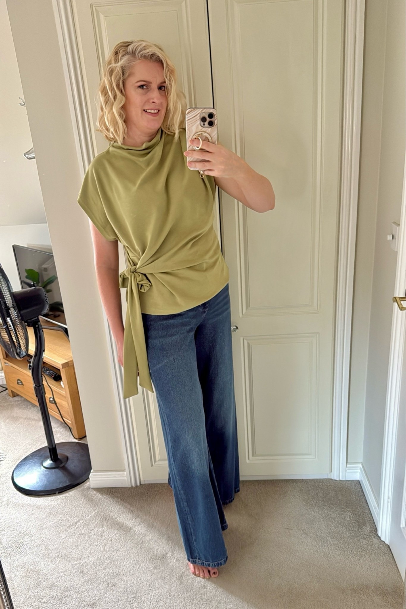 Hi everyone! Palazzo jeans are on trend at the moment & I’m wearing M&S. Available in petite, regular length & long length if you’re tall like me. Other colours available.  

U.K. blogger, denim, trending, over 40, midsize, size 14.

#LTKuk #LTKstyletip #LTKjeans