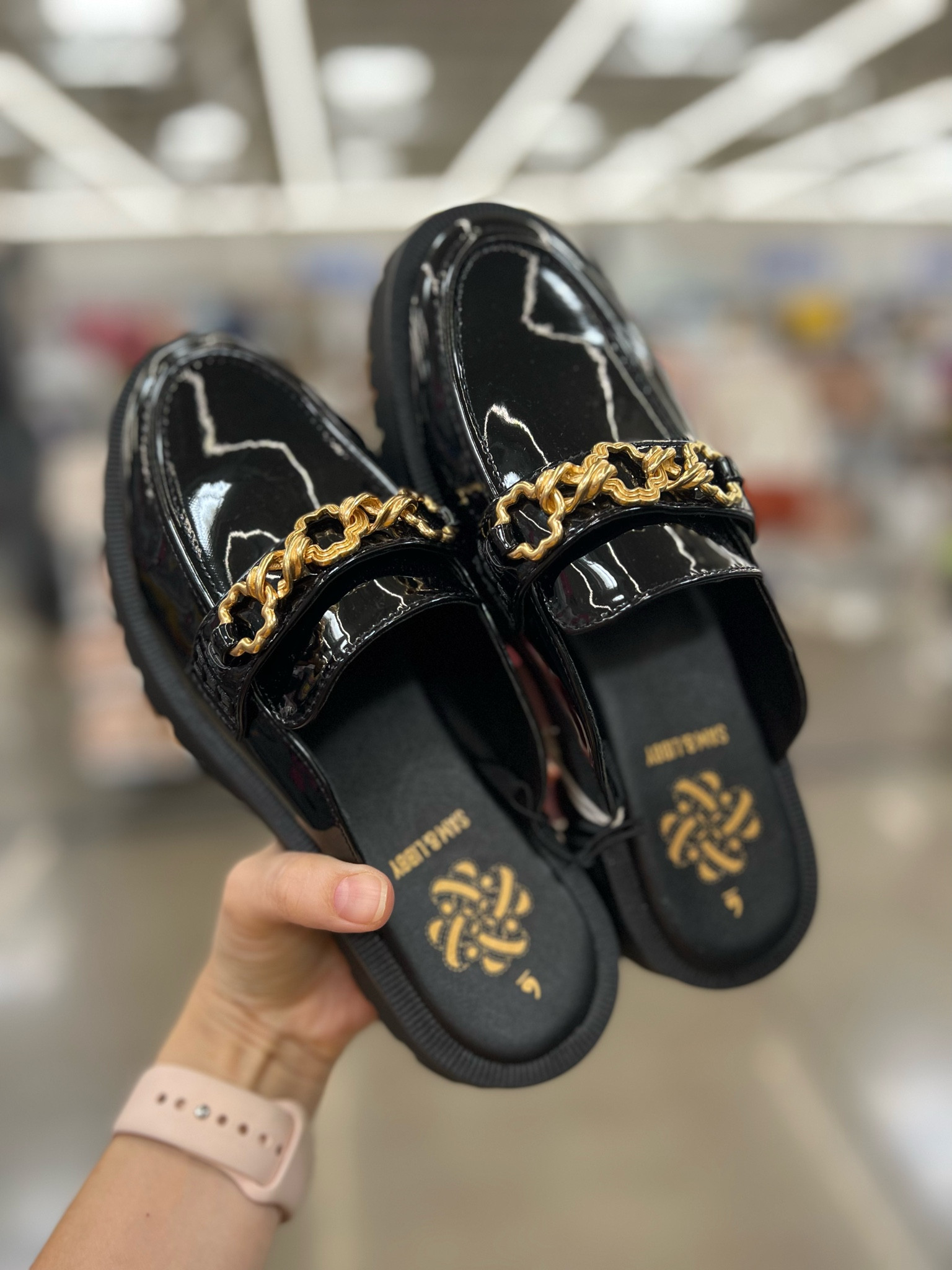 Sam & Libby shoes! Cute loafer patent mules! 

#LTKworkwear #LTKshoecrush #LTKstyletip