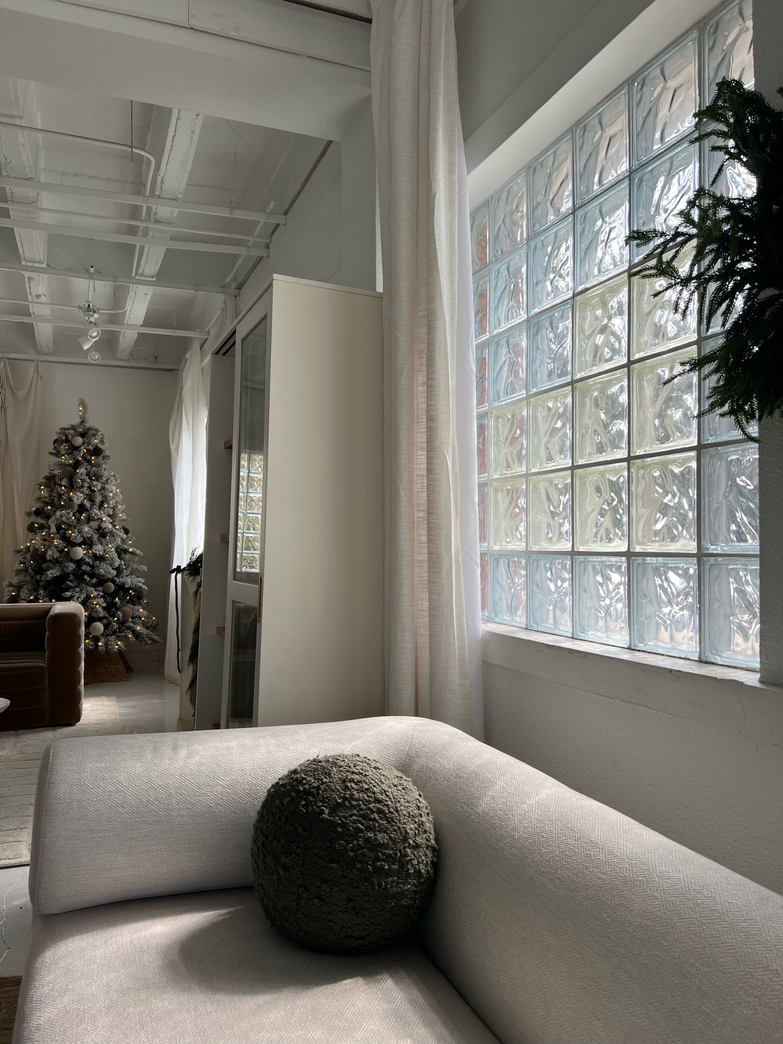 The cutest ball throw pillow 

#LTKstyletip #LTKHoliday #LTKhome