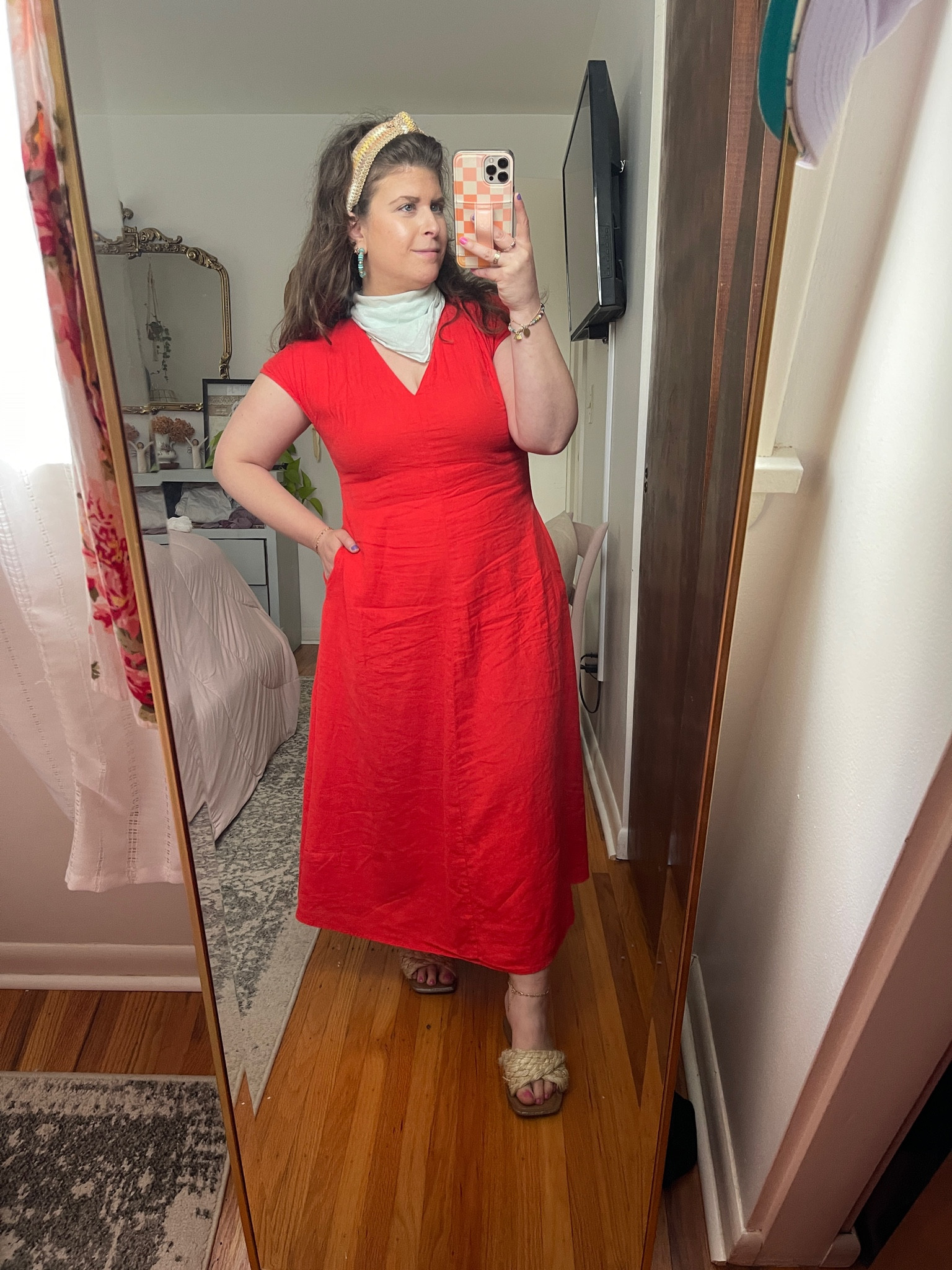 This linen dress is so pretty in this color. Has a bow in the back. 


Linen dress, petite style, summer outfit, wedding guest dress 



#LTKWedding #LTKSeasonal #LTKStyleTip