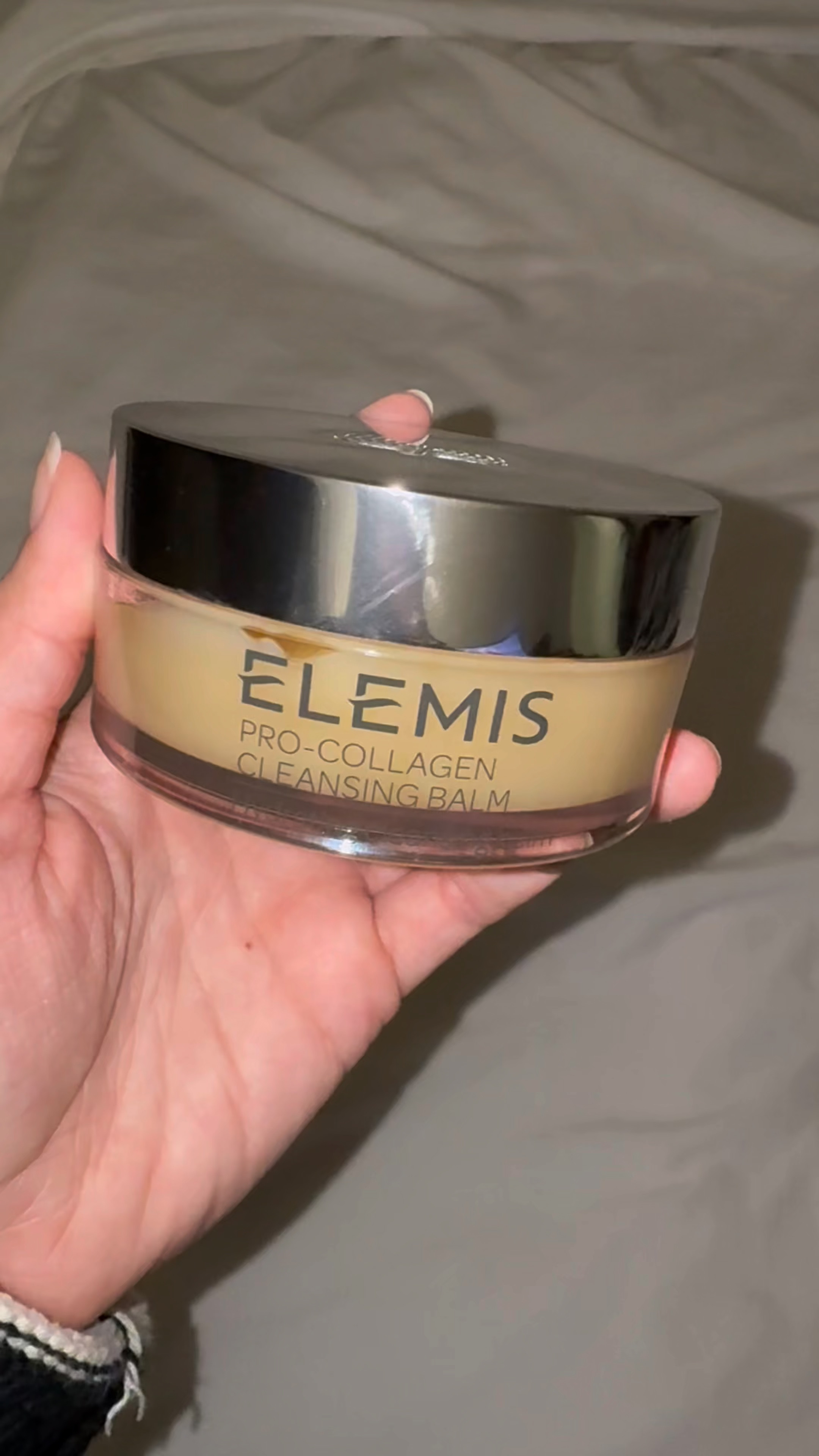 Elemis pro collagen cleansing balm 💛

#LTKBeauty #LTKVideo #LTKStyleTip