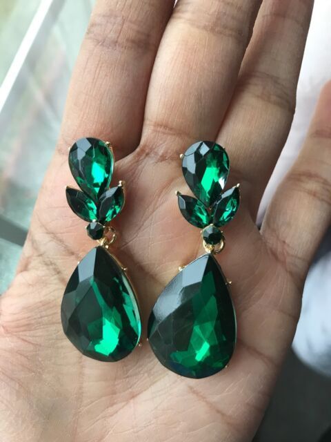 https://www.ebay.com/i/2-Green-Emerald-Gold-Long-Teardrop-Crystal-Pageant-Bridal-Earrings-Formal/192 | eBay US