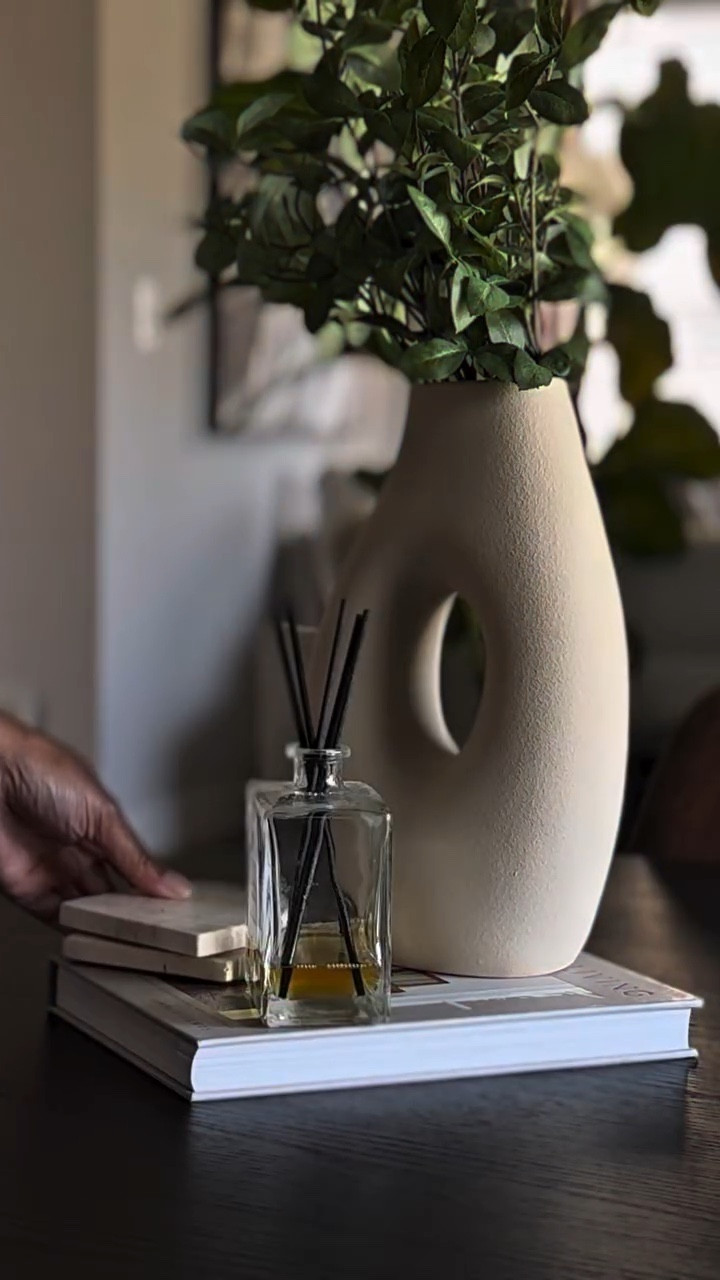 I kept staring at this wall and couldn’t figure out why the room still felt unfinished.

It wasn’t the furniture.

Tomorrow.

#homedecorideas #livingroomdecor #bedroomdecorating #InteriorStyling #homedecorinspo

#LTKHome