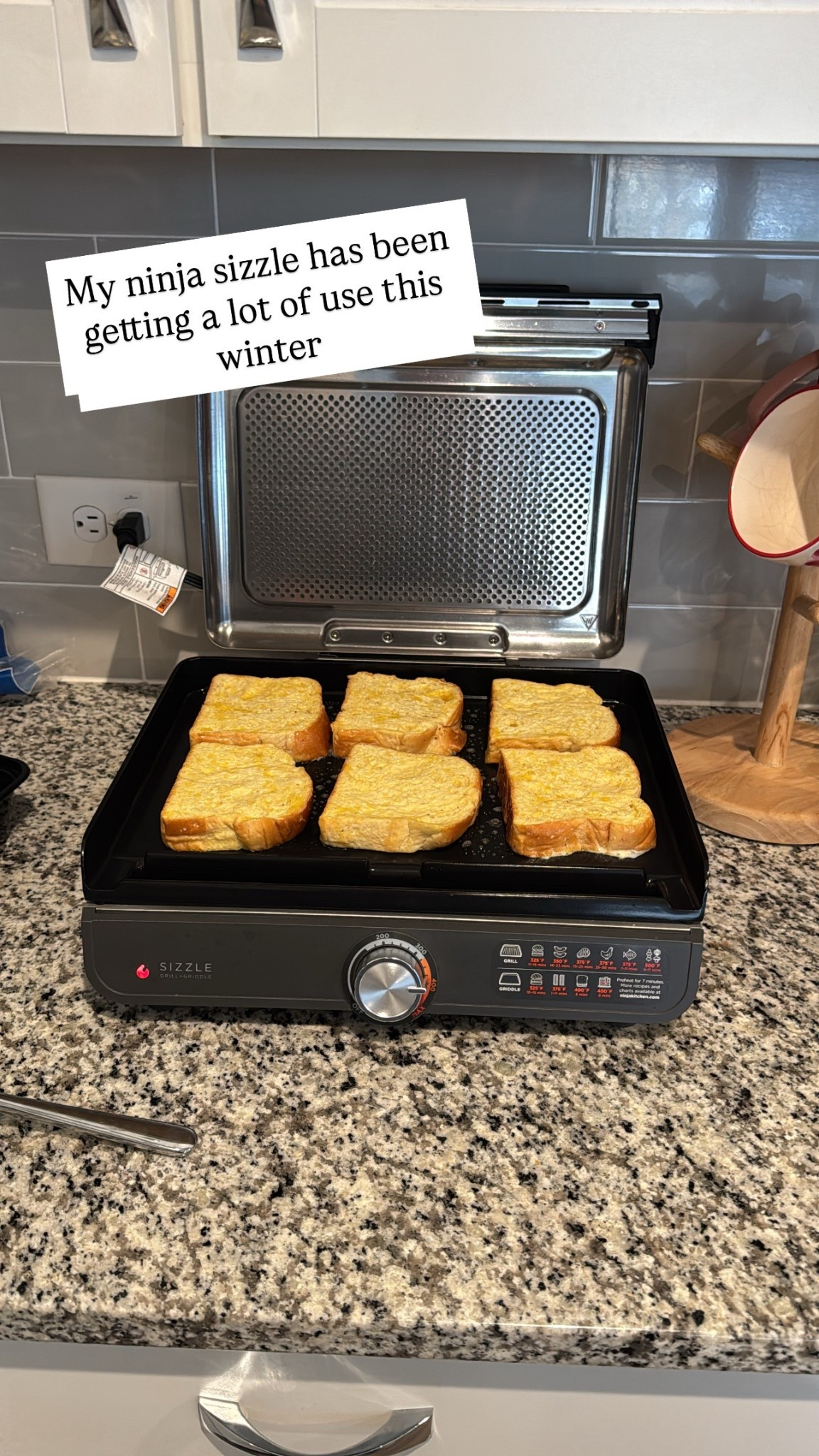 I have the standard size but there’s also an XL version 

#LTKmomlife #LTKHome