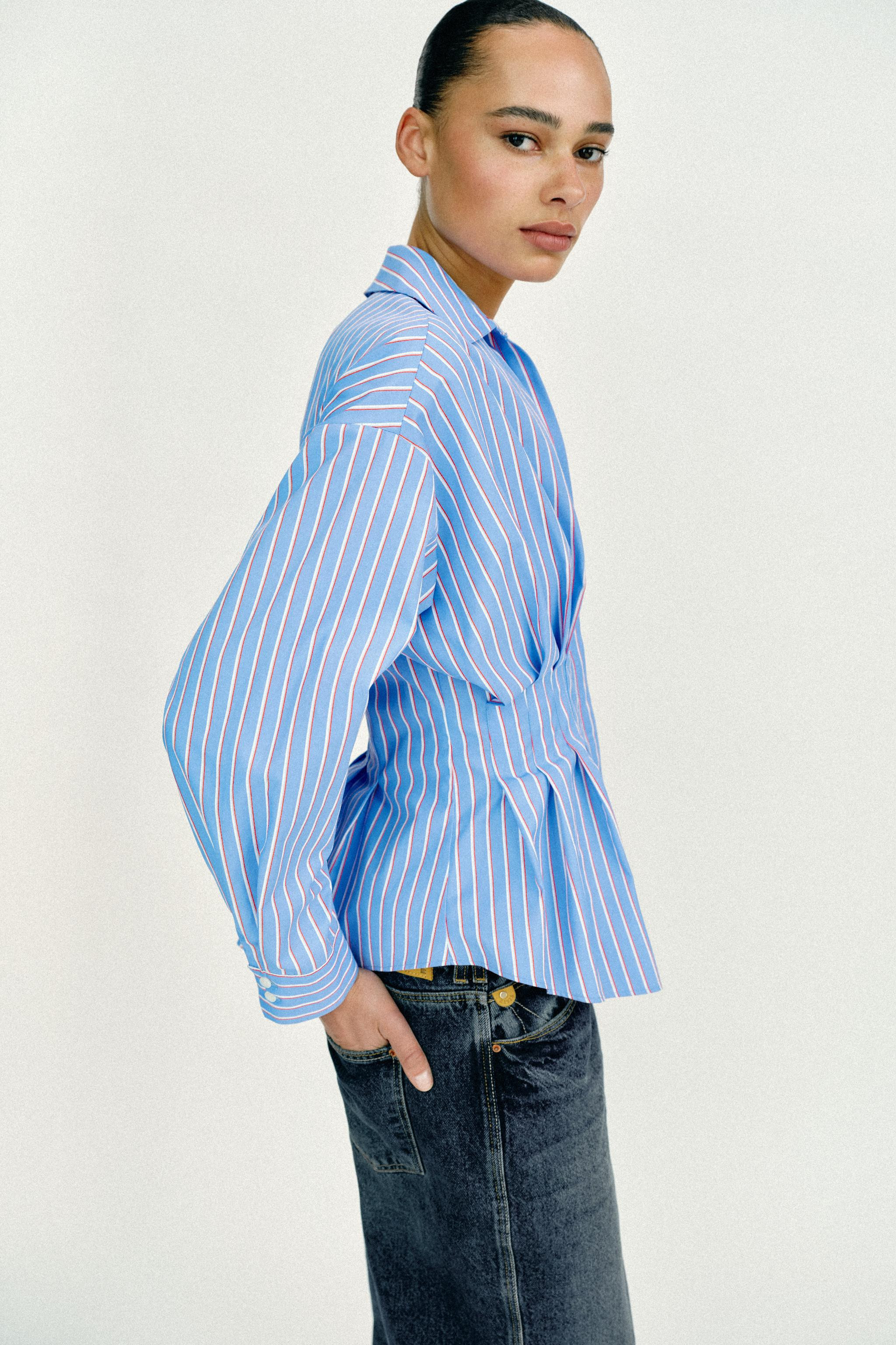 STRIPED POPLIN SHIRT WITH DARTS | Zara UK