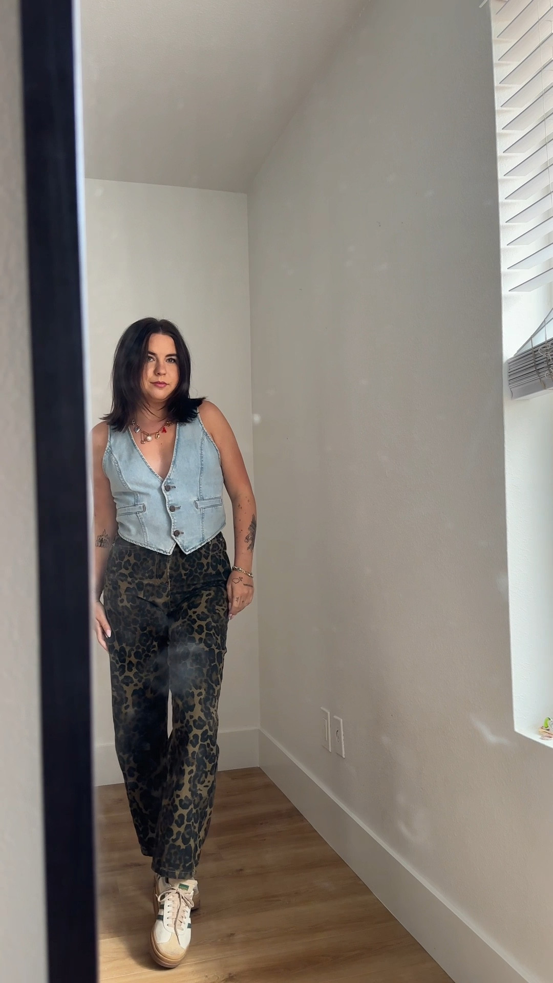 THE JEANS #leopard #cheetah

#LTKFindsUnder50 #LTKVideo