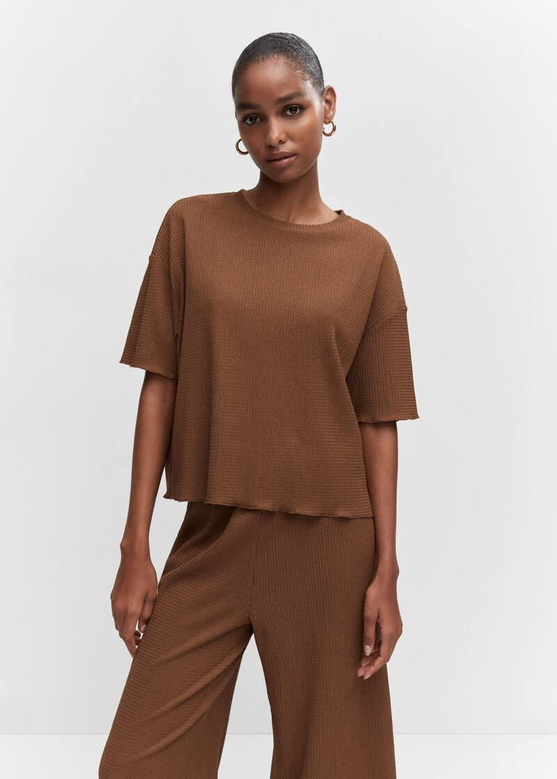 Search: Oversized textured t shirt (22) | Mango USA | MANGO (US)