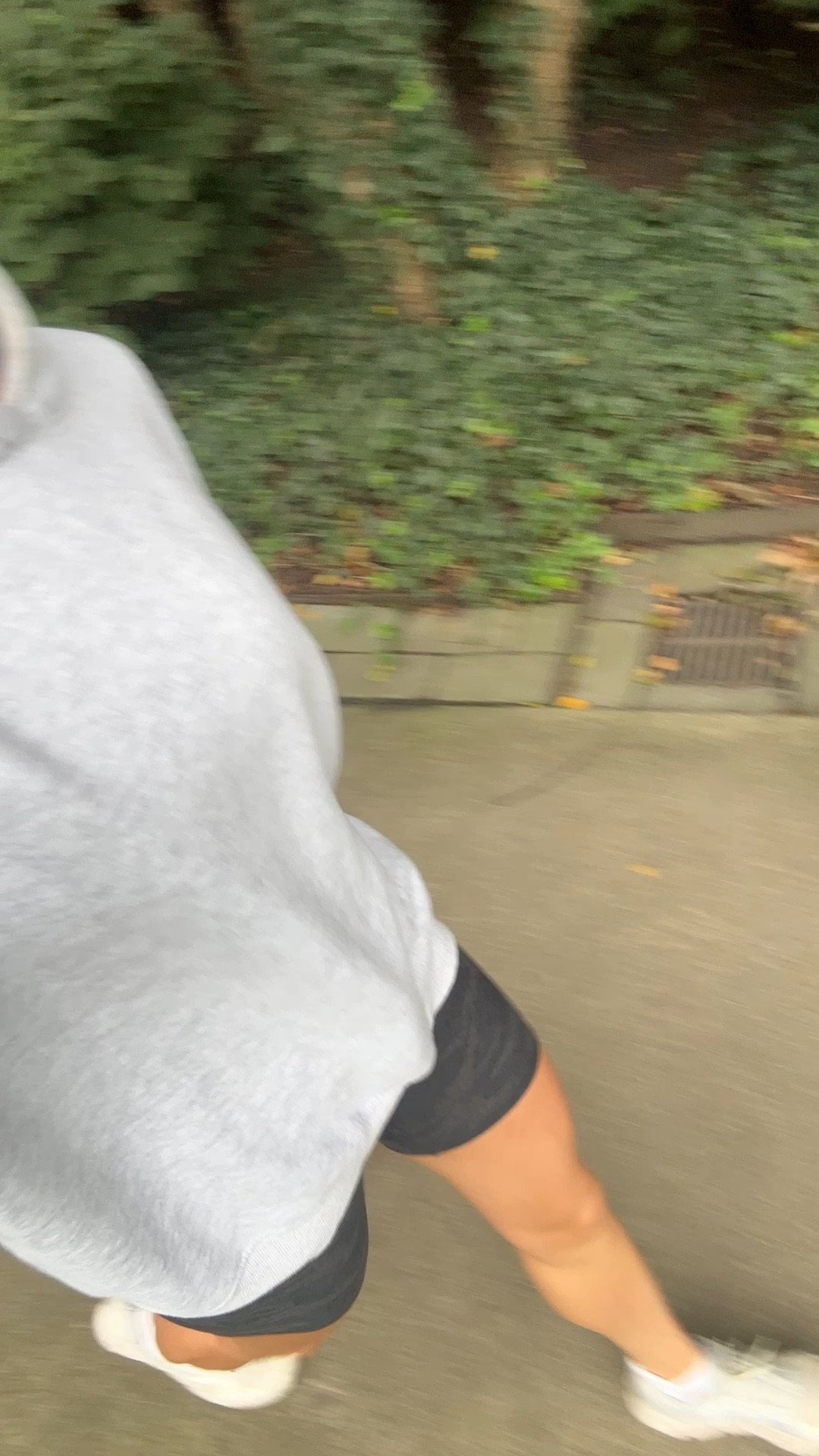 Sweatshirt 

#LTKFindsUnder100 #LTKSeasonal #LTKFitness