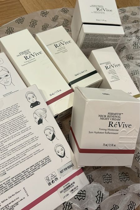 Can’t wait to try these neck firming creams and products from Revive Skincare! 

Neck care, neck creams, aging skins, neck mask, eye masks 

#LTKbeauty