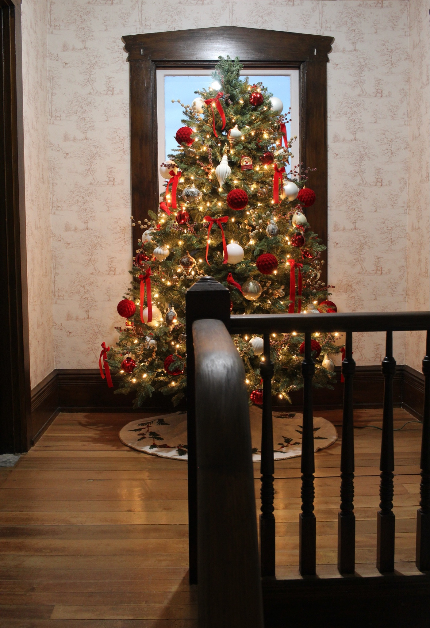 Christmas in the farmhouse  

#LTKHome #LTKHoliday