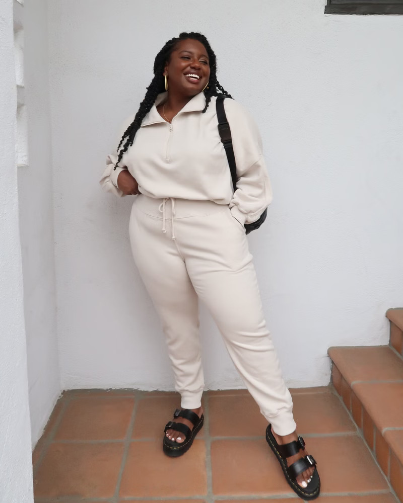 Women's Balloon Sleeve Half-Zip Sweatshirt | Women's Up To 50% Off Select Styles | Abercrombie.co... | Abercrombie & Fitch (US)