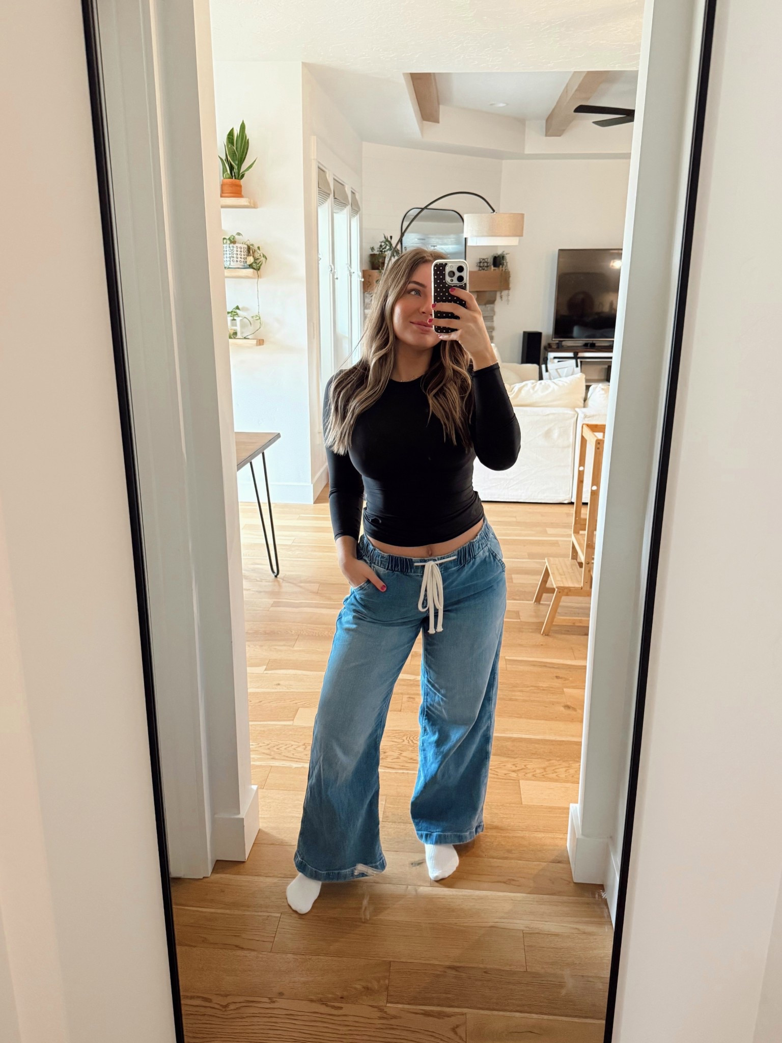 2 of my most worn pieces lately! These AE pull on pants & this skims top!👏🏼 Small in both 

#LTKgrwm #LTKootd #LTKmomlife