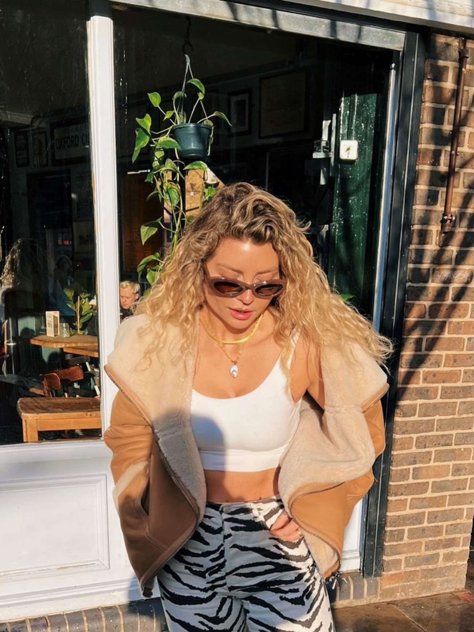 Shearling jackets will never go ‘out of fashion’ it’s worth shopping around to find a well made one that’s going to last you years and years. They’re more of an investment piece 🤍 I’ve linked a few faves that I’ve found, mine now comes in a different tone. I’ve tried to find as many sustainable and conscious ones as I could but there are non conscious ones too. If you keep it for a very long time, that’s much better than buying a poor quality jacket which isn’t going to last you. X


#LTKunder50 #LTKstyletip #LTKeurope